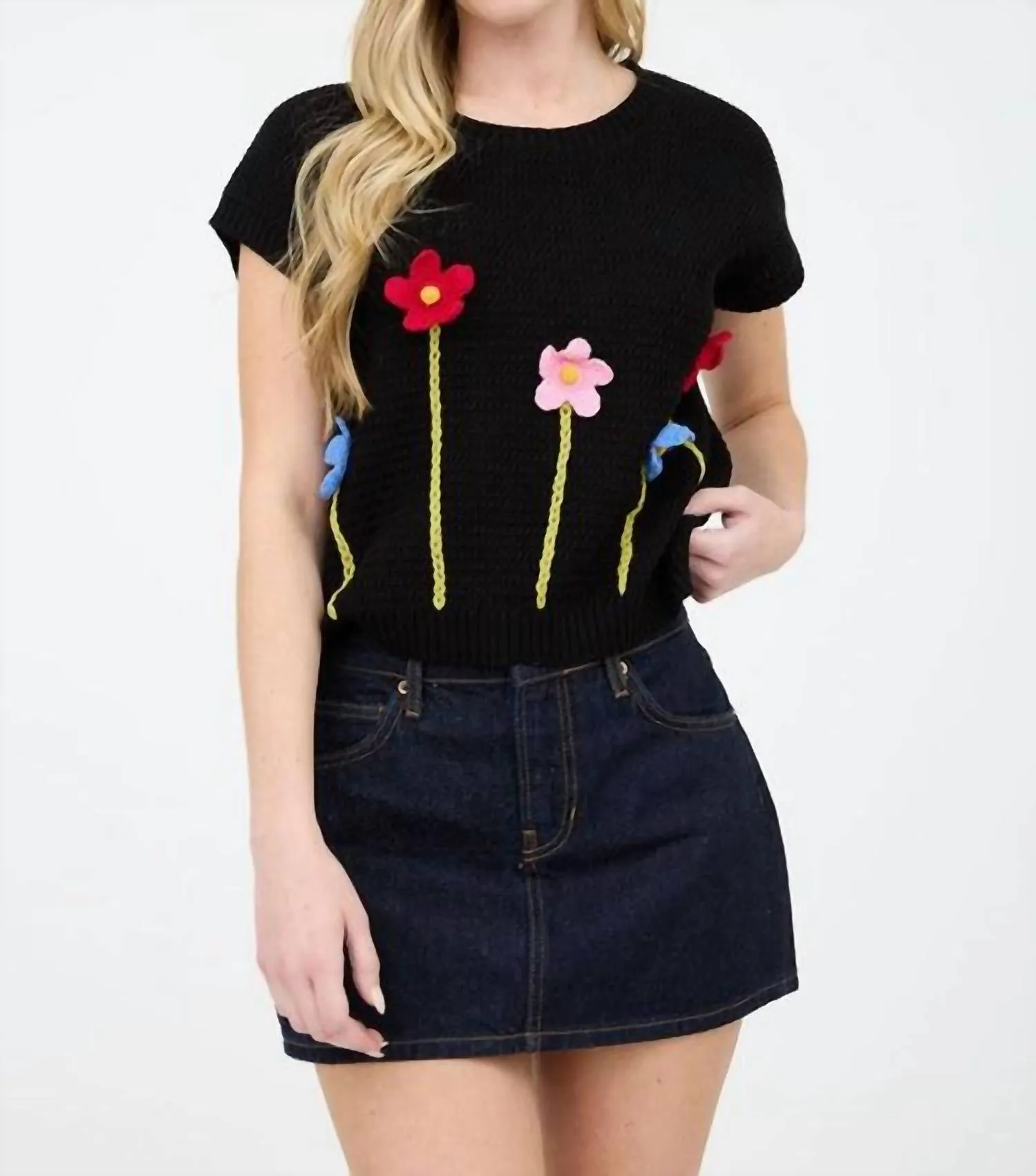 Pull à manches courtes en crochet floral 3D noir