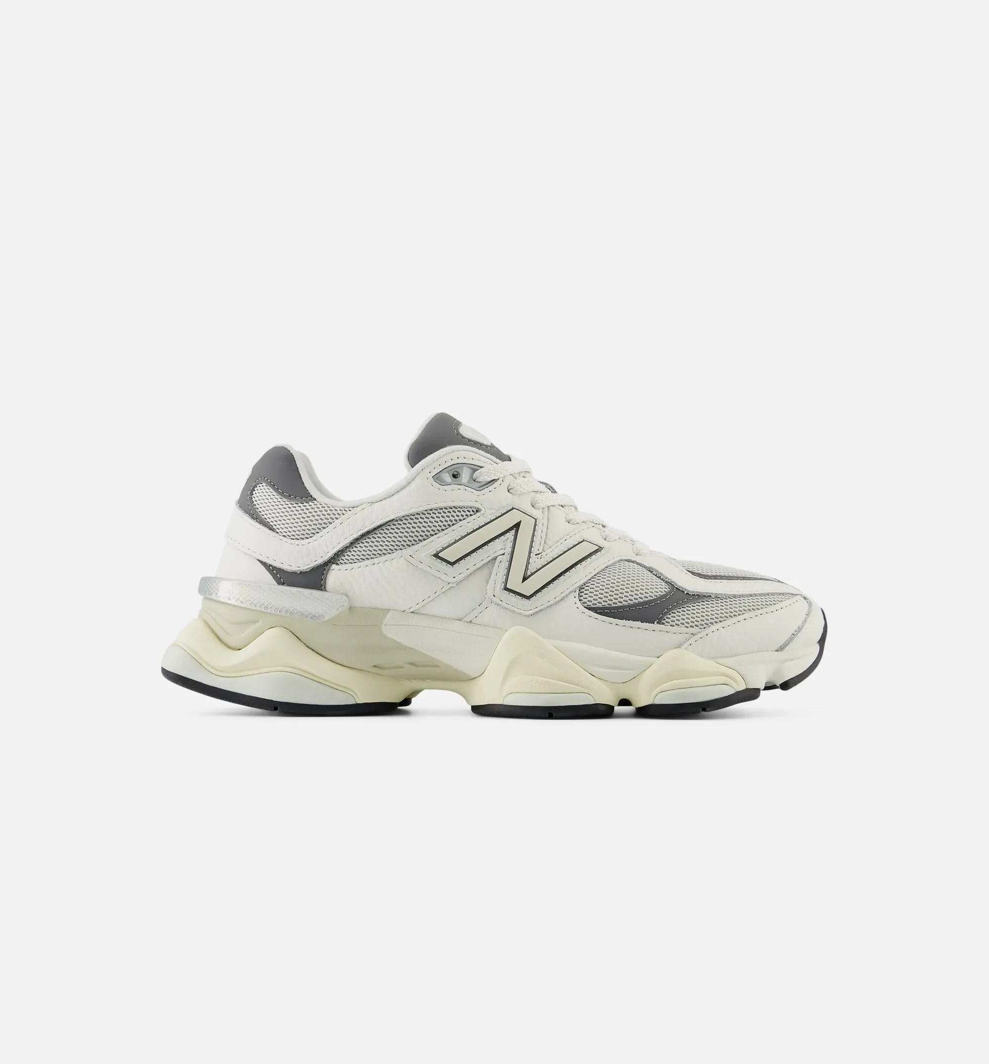 9060 Mens Lifestyle Shoe - Sea Salt/Castlerock Comfort Sustainable Situation Breathability Performance