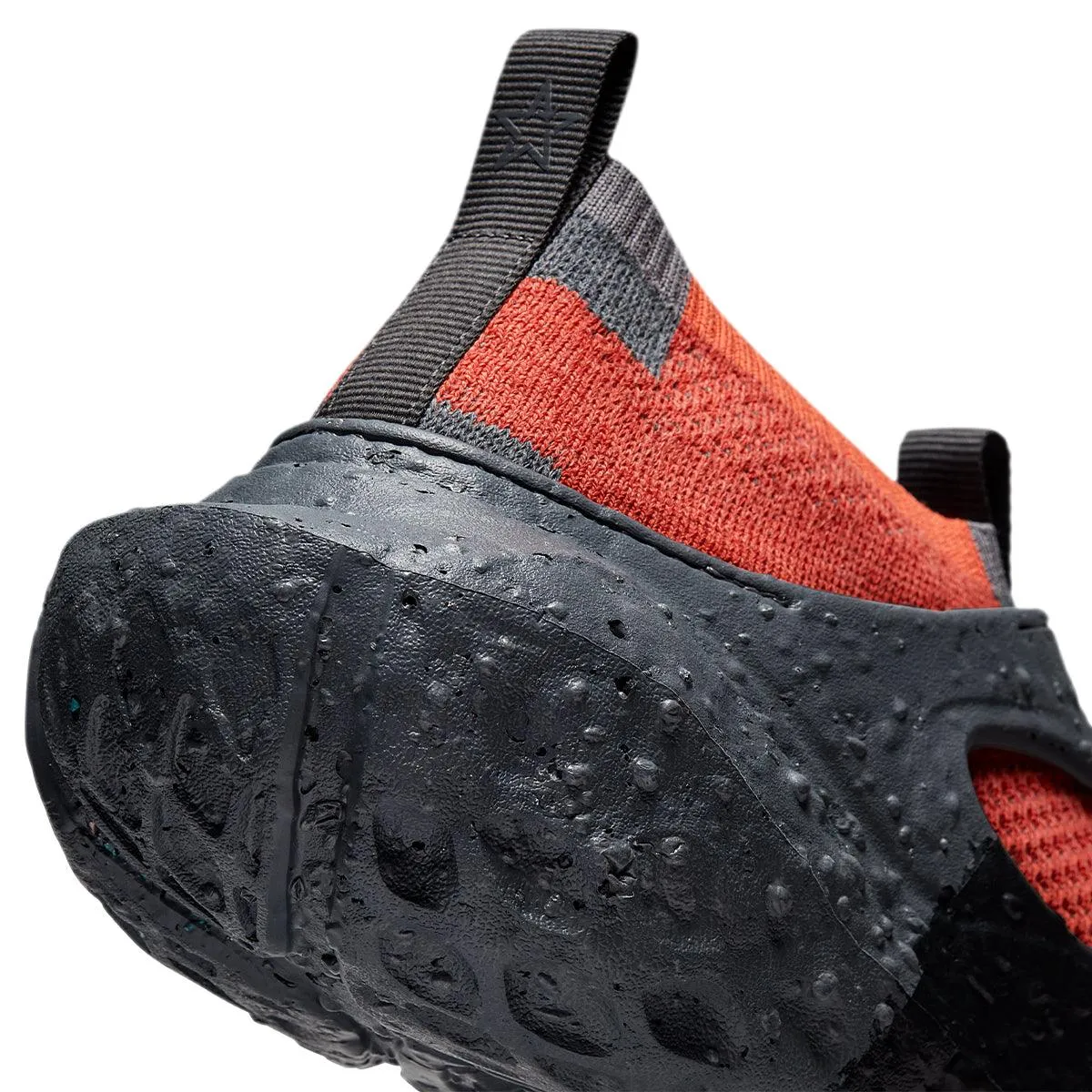   A-COLD-WALL* Sponge Crater CX 'Gris foncé Tangerine Tango'