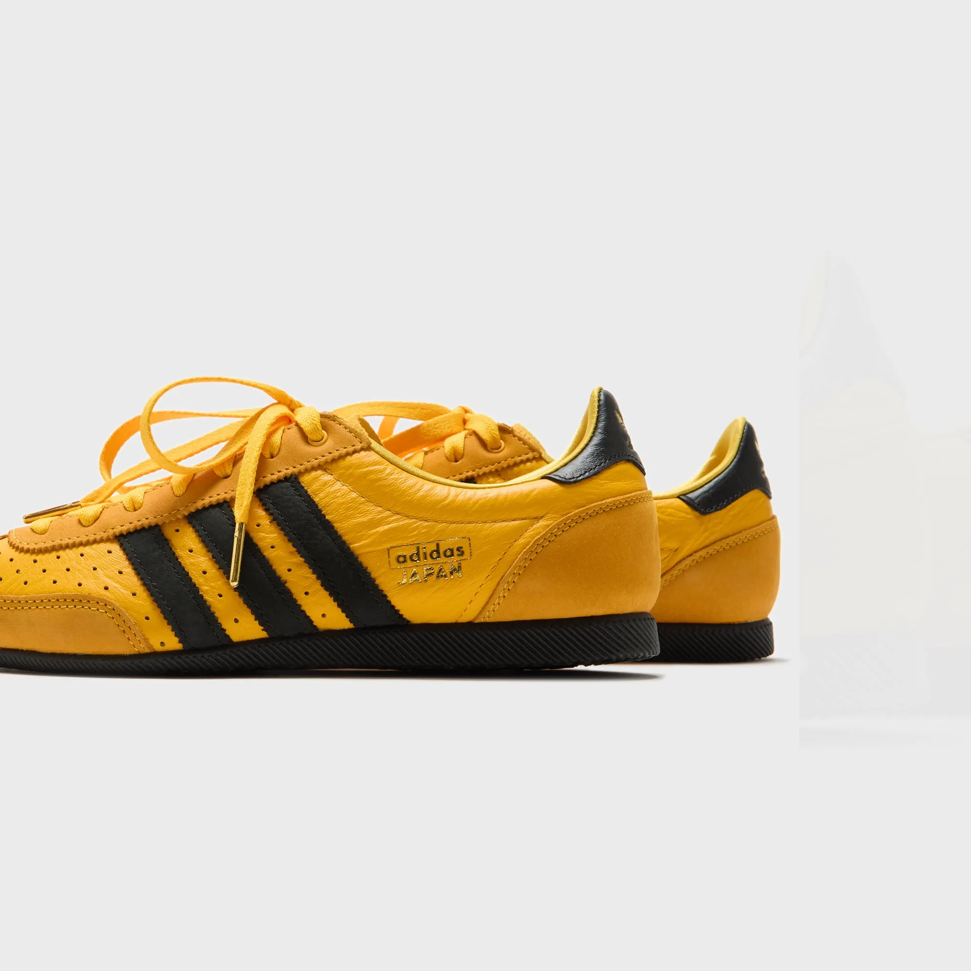 Adidas Wmns Japan - Crew Yellow / Core Black / Gold Metallic Slip - Resistant Outsole Comfort Attribute Selection