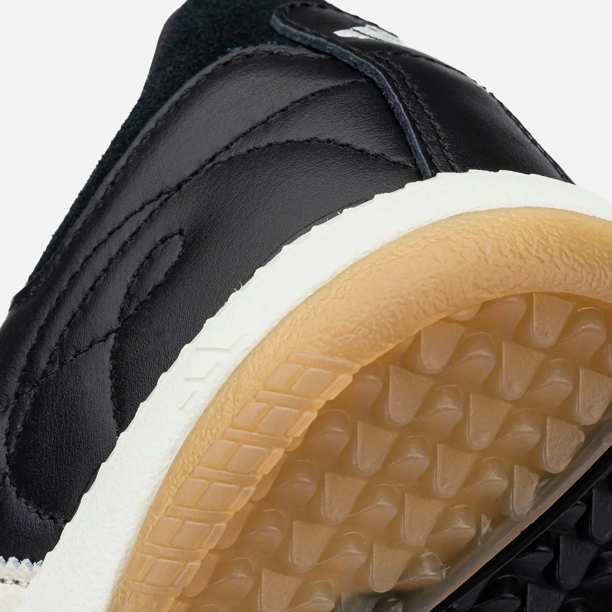 Shock Reduction Mechanism Comfort Reusable Adidas X Naked X Maha Samba Mn - Black / White