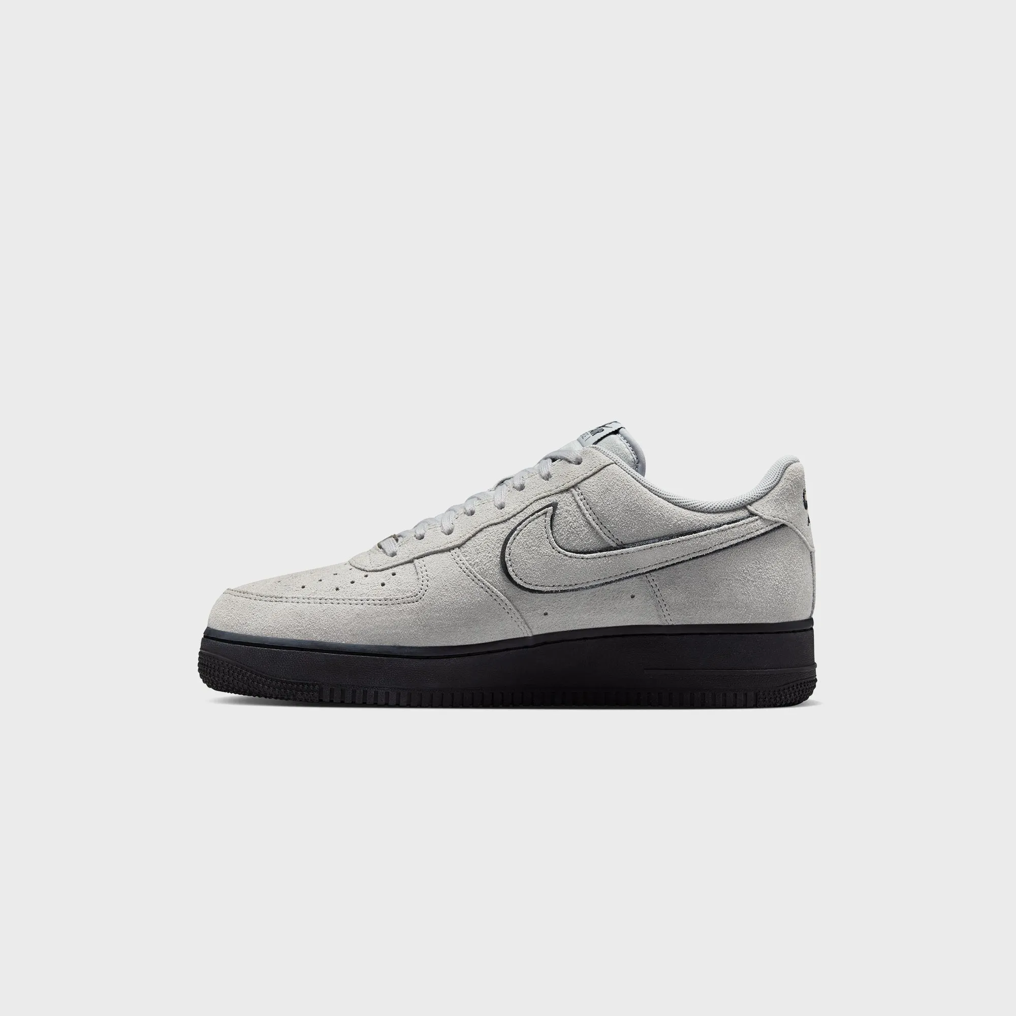 Nike Air Force 1 '07 Lv8 - Light Smoke Grey / Light Smoke Grey / Black HeelCushionFeature