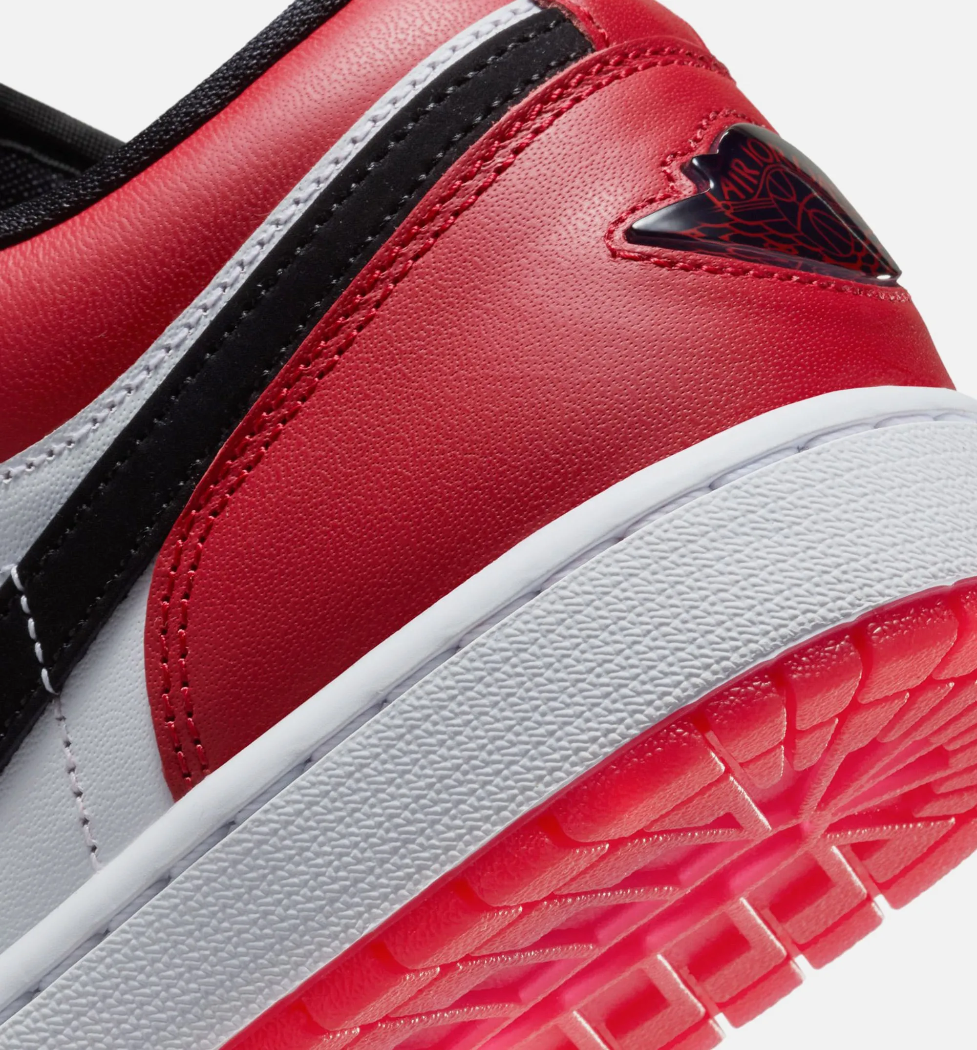 Air Jordan 1 Low Se Mens Lifestyle Shoe - White/Varsity Red/Black TopRatedFeature