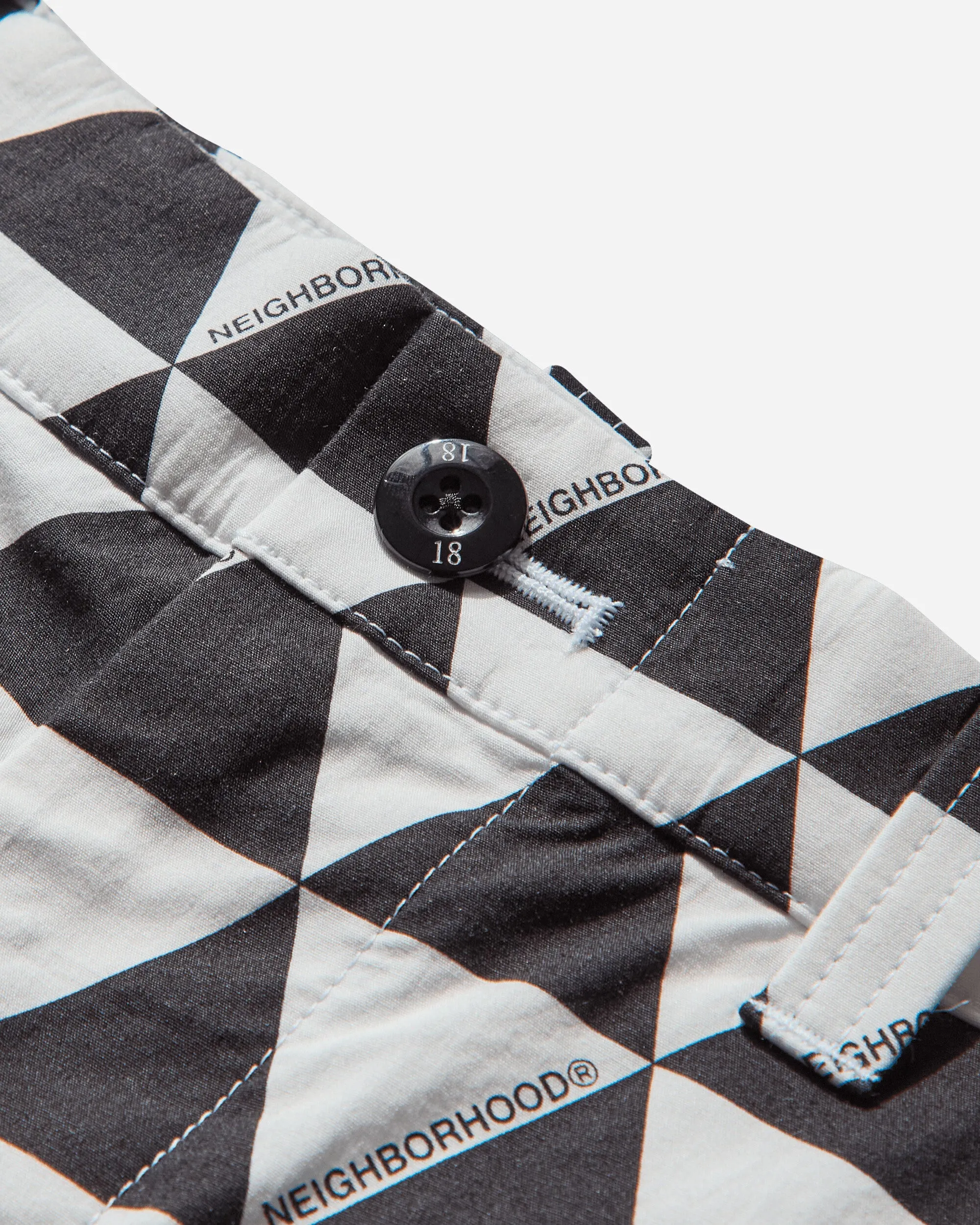 Men'S Triangle Pattern Shorts White Elasticated Buckle Sleeve
