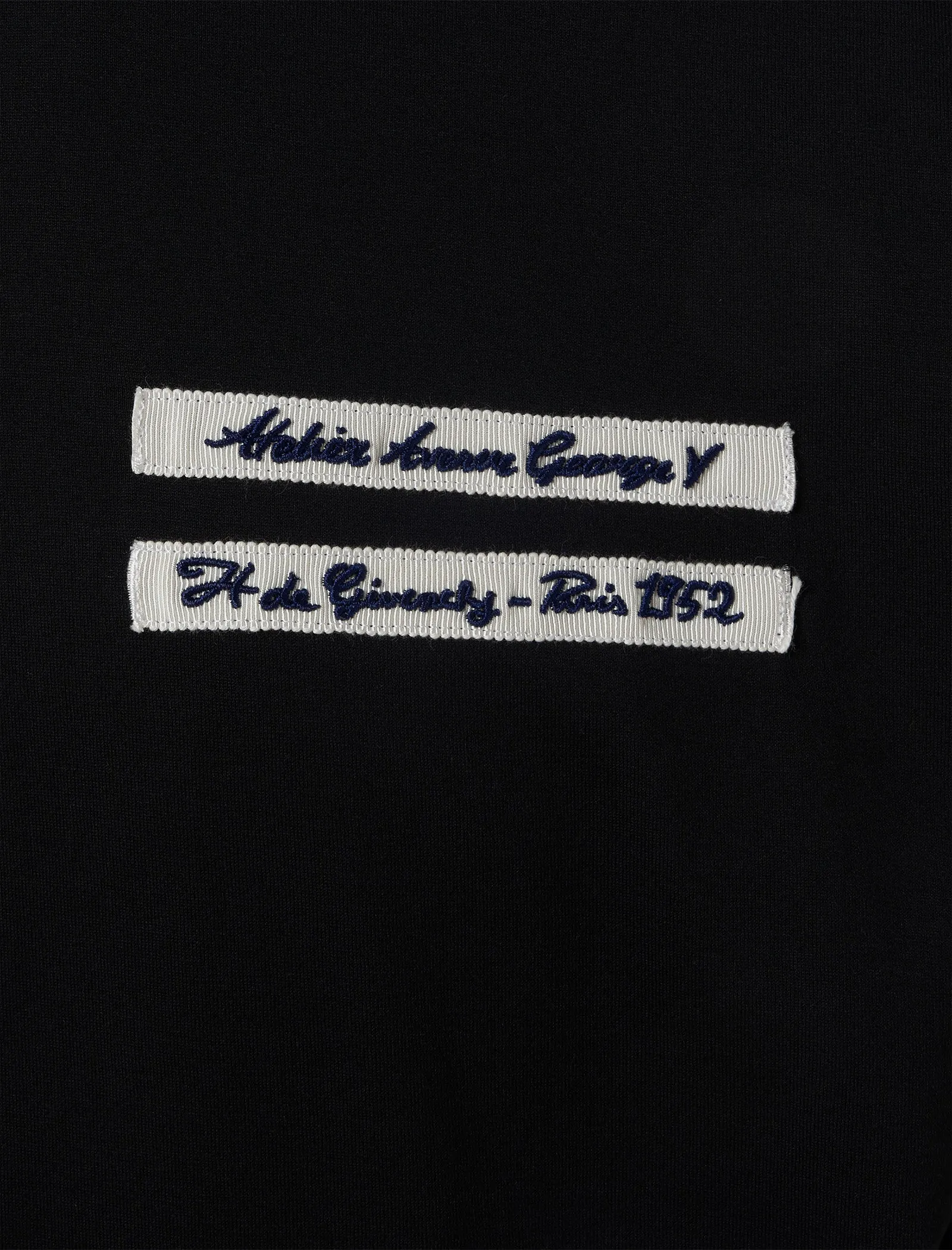 Comfortable Crowded Woven Label T-Shirt