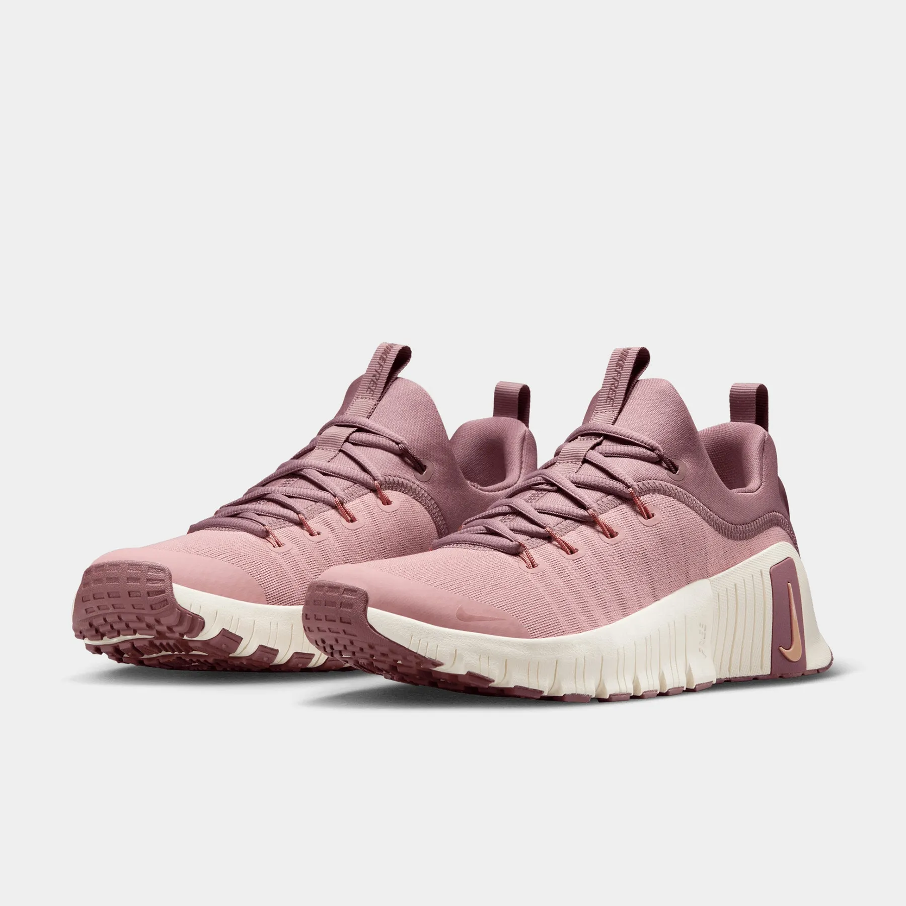 Nike - Free Metcon 6 Women'S Training Shoe - Particle Pink/Mtlc Rose Gold-Pale Ivory Strong And Abrasion Resistant Elastic Crystal