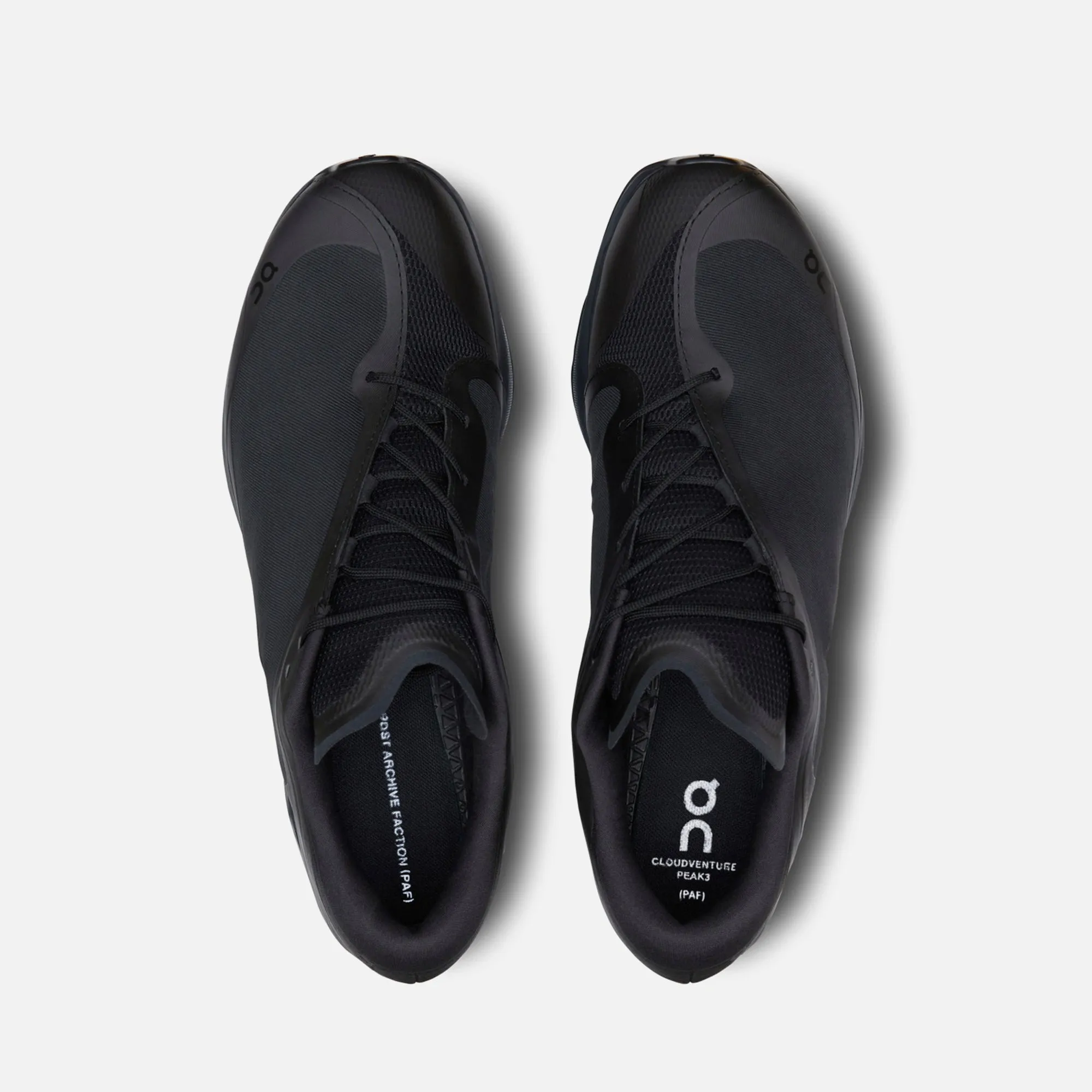 On Running X Post Archive Faction Wmns Cloudventure Peak - All Black Comfort Sustainable Reward