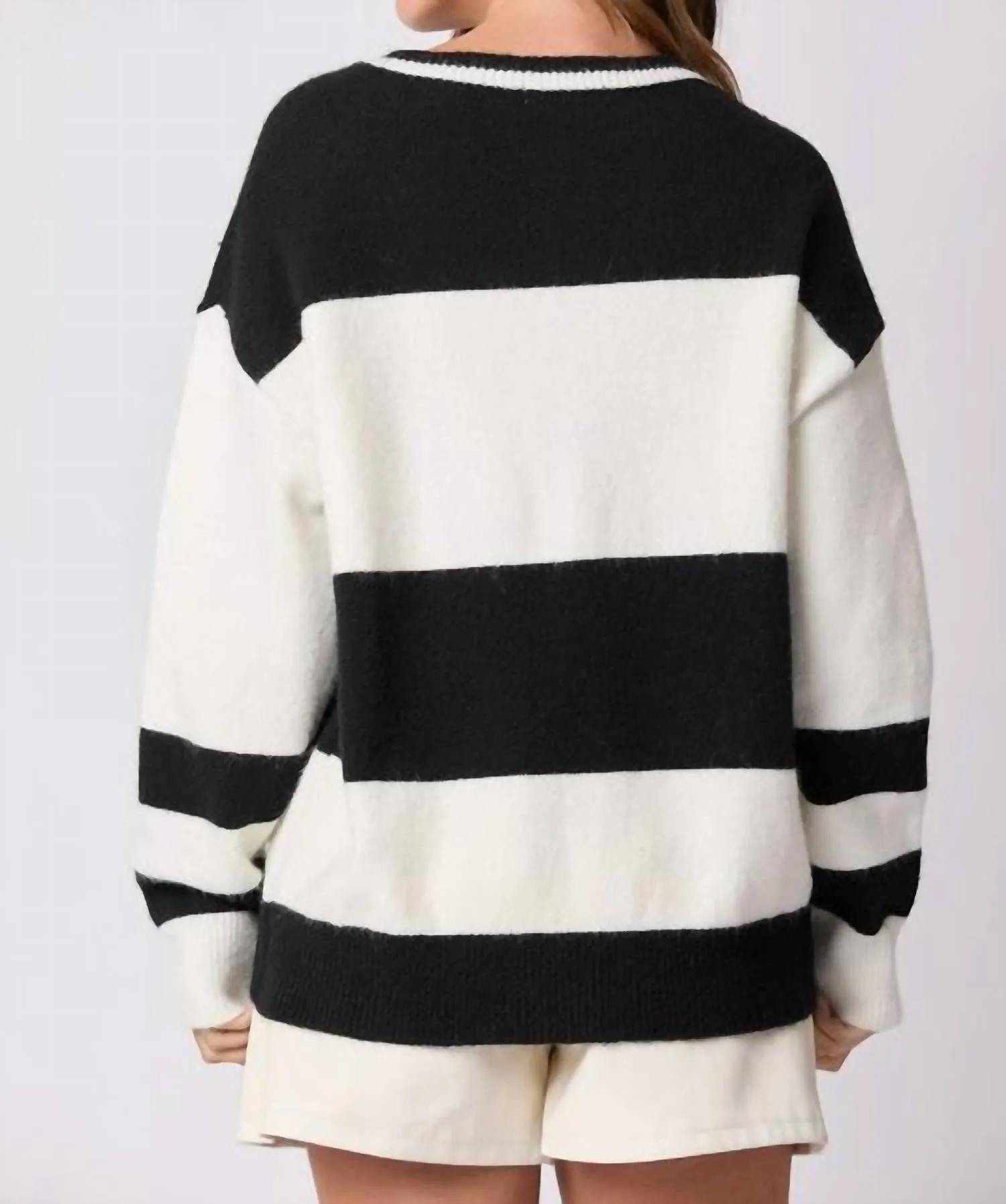 Pull ample Après-Ski en noir et blanc