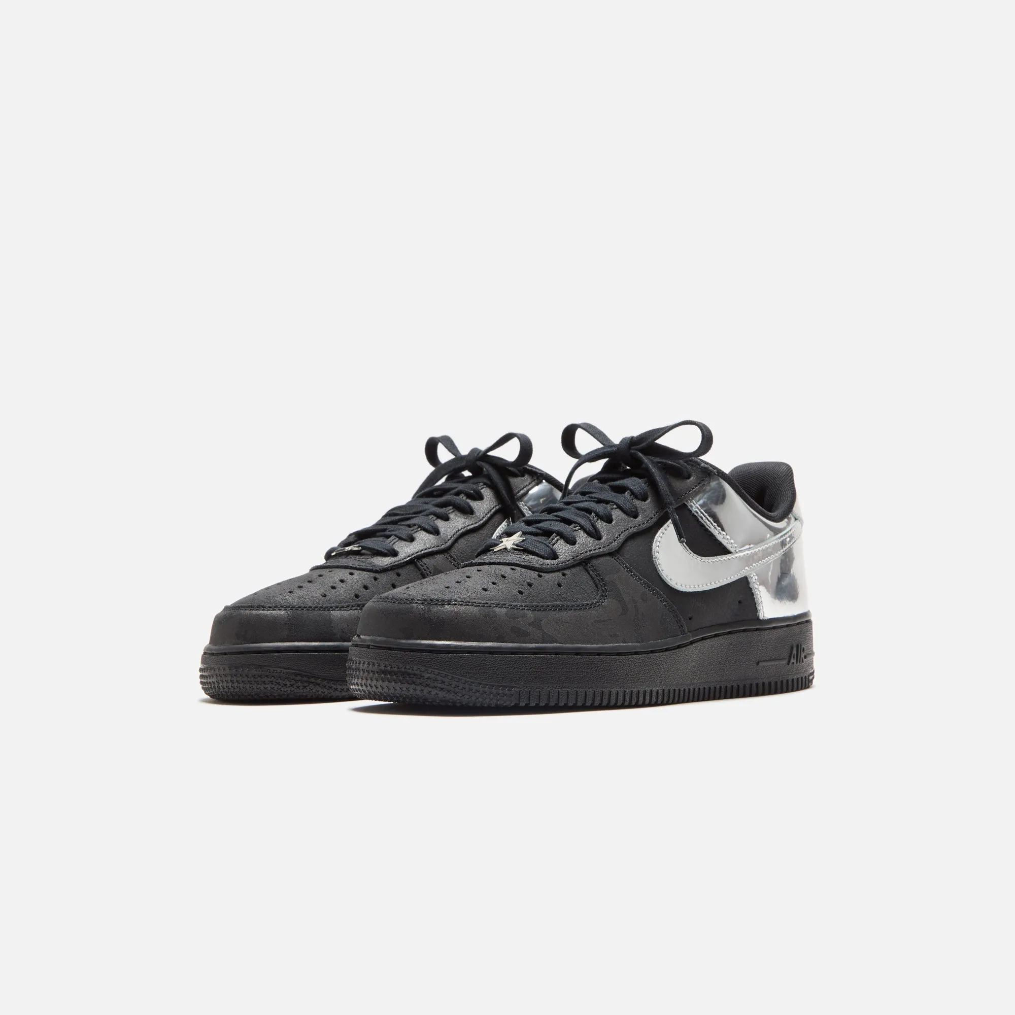 Self-Swimming Nike Air Force 1 - Black / Metallic Silver