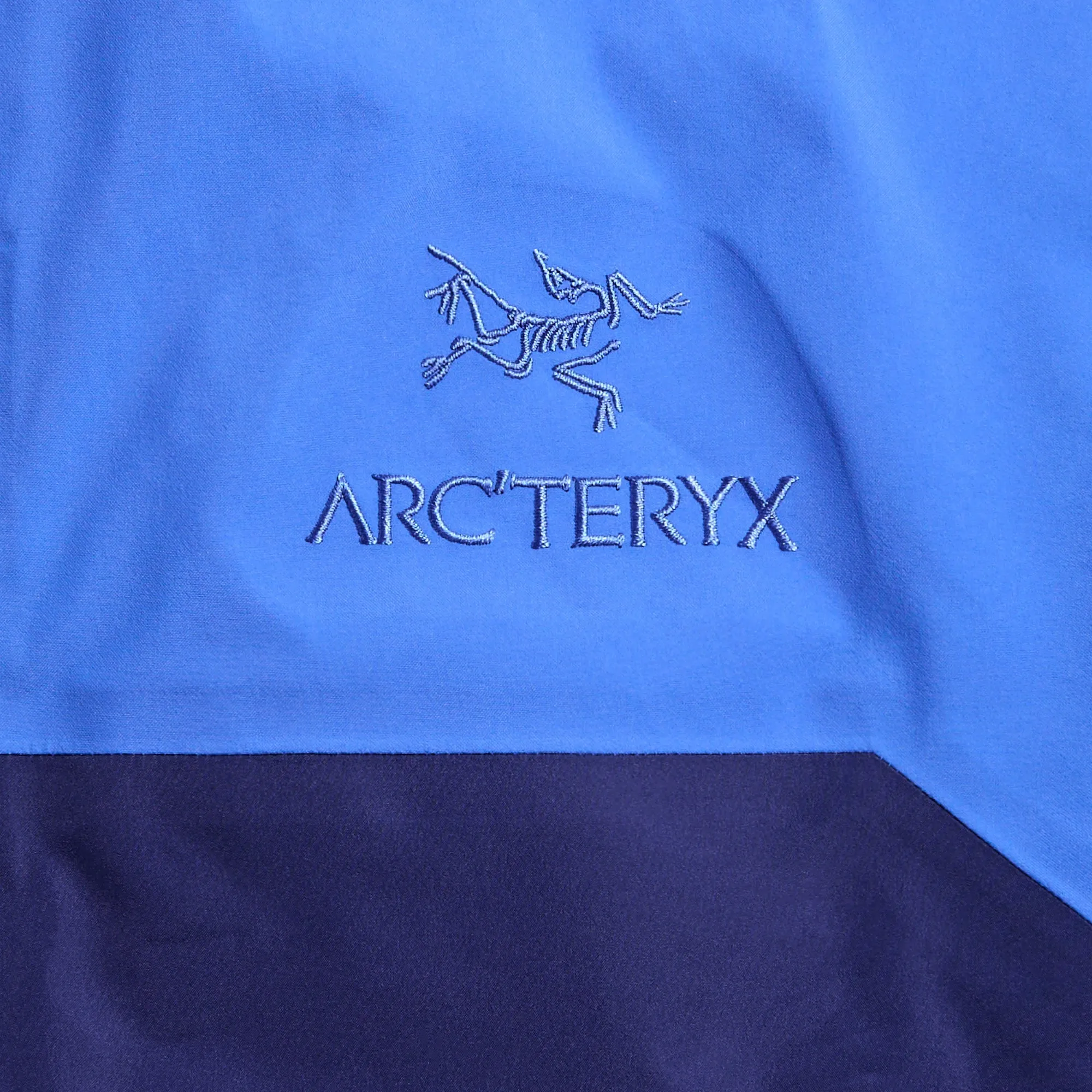 Plastic Zipper Arc'Teryx Beta Ar Jacket - Electra / Soulsonic