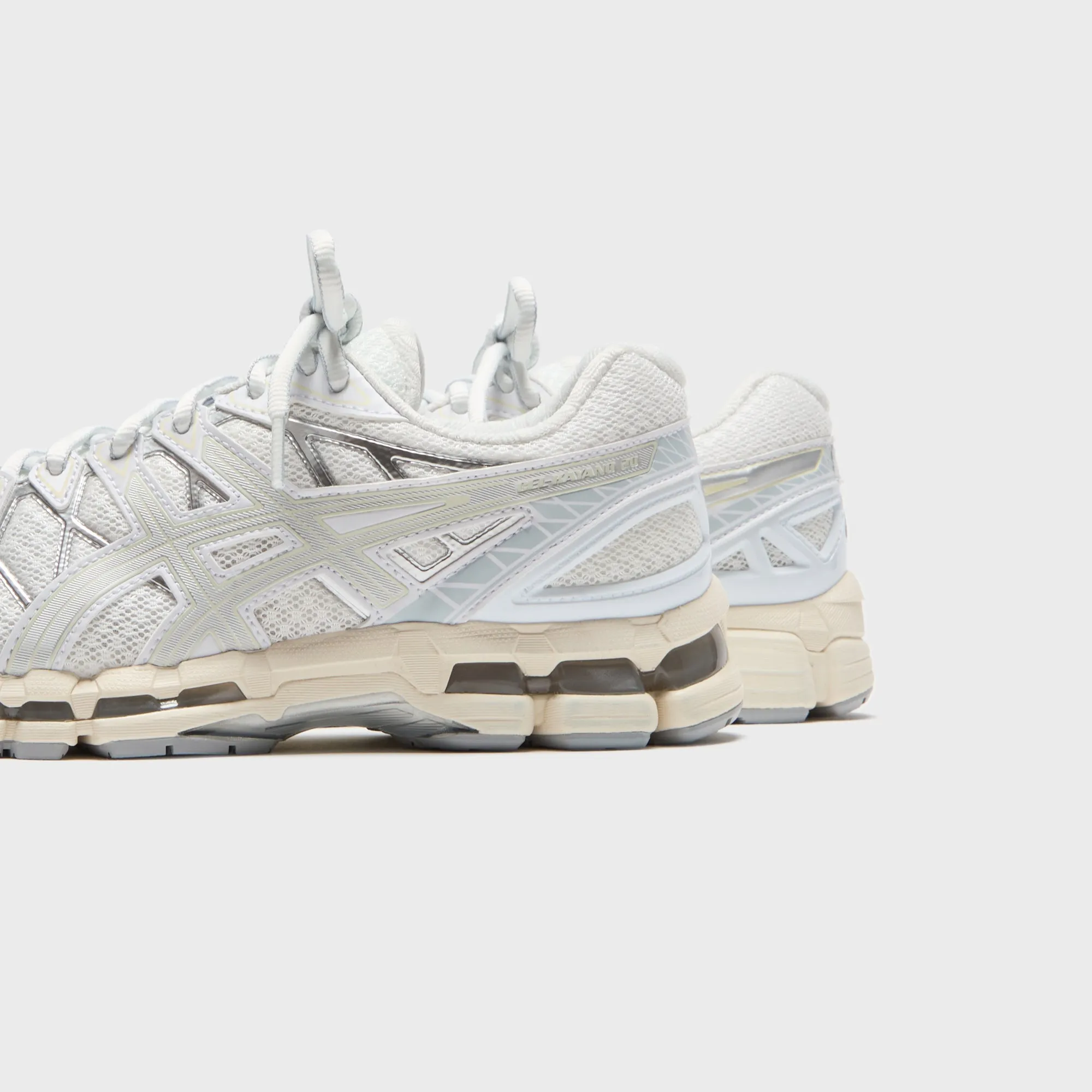 Asics Gel-Kayano 20 - White / Pure Silver Lightweight Design Lining Comfort Fine