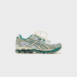 Asics Gel-Nimbus 10.1 - White / Rainy Lake Dance Flats Glitter