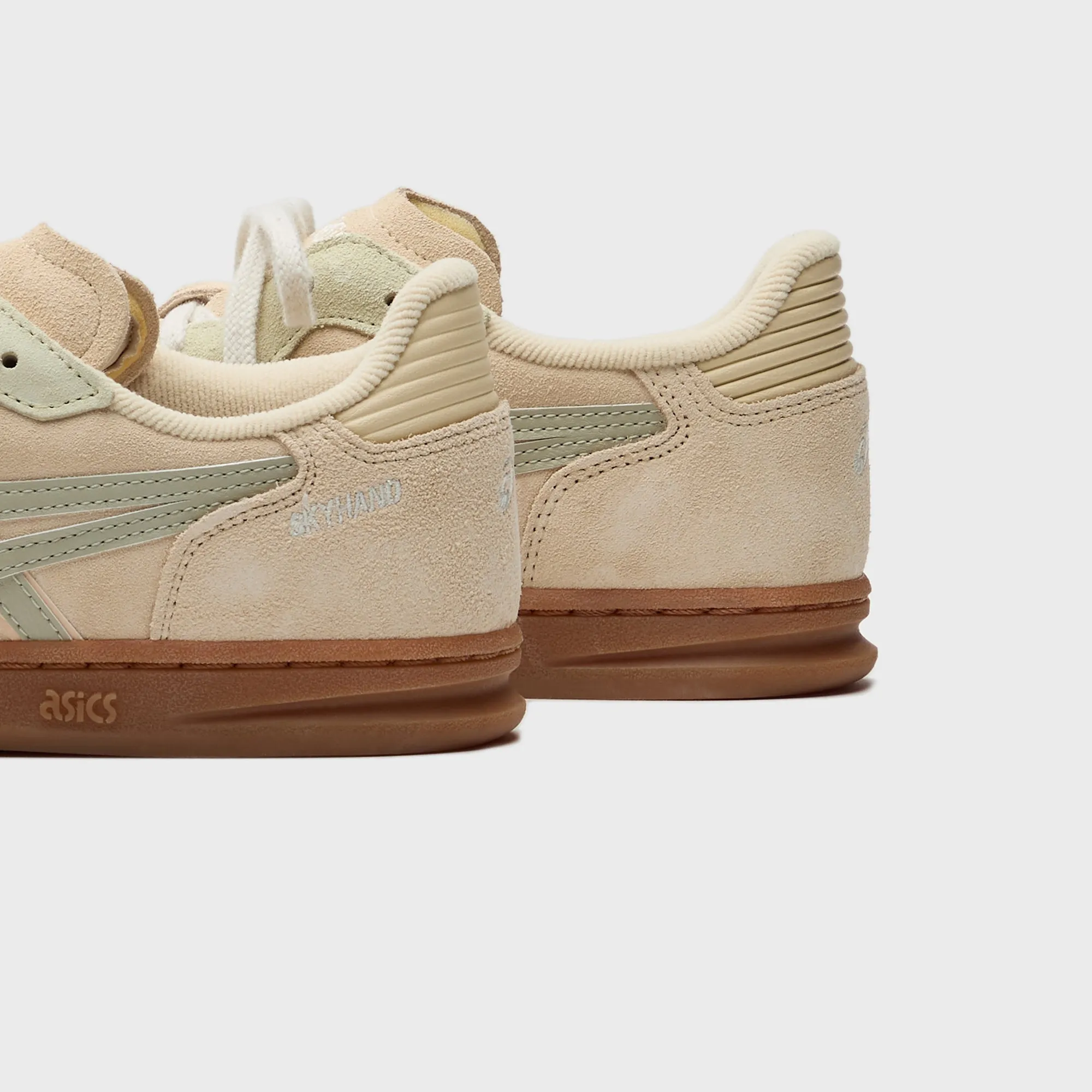 Asics Skyhand Og - Marzipan / Dried Leaf Green Born to Stand Out