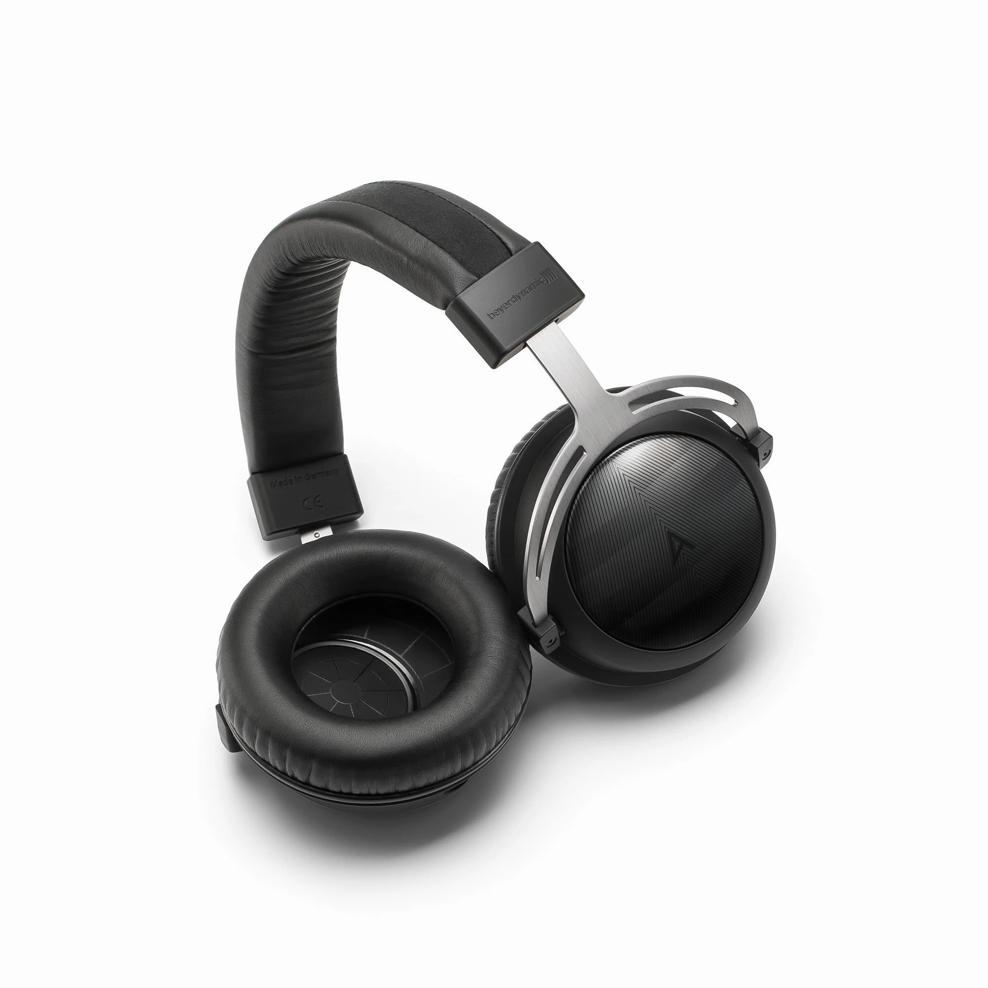 Astell&Kern AK T5p 2nd Generation Closed Headphones - DEMO UNIT
