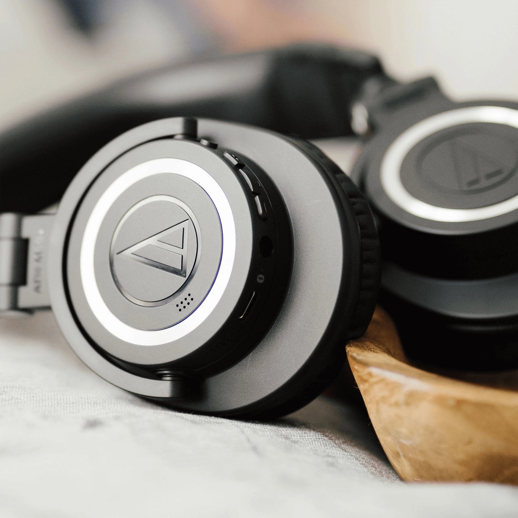 Audio-Technica: ATH-M50xBT2 Bluetooth Headphones
