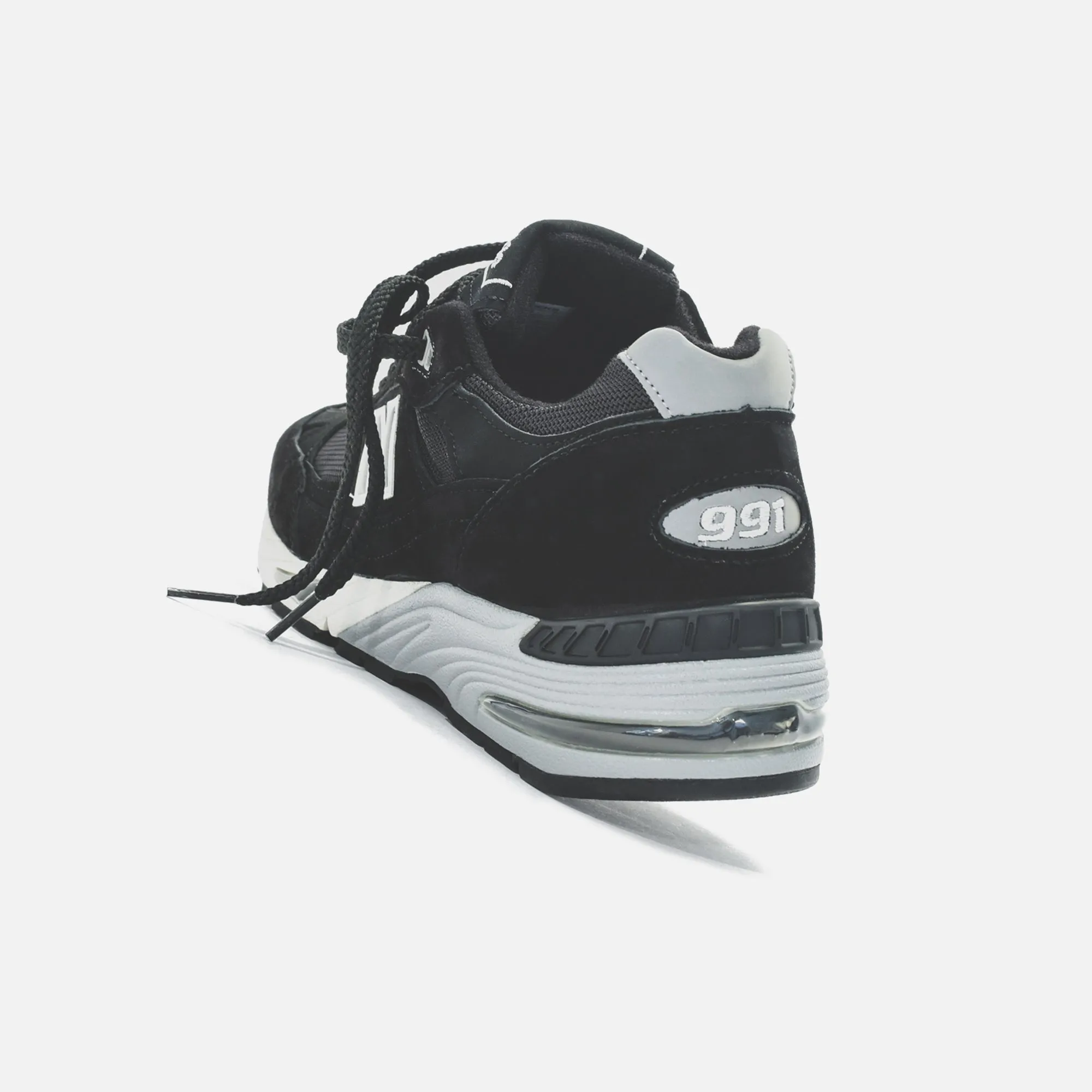 Winter Sale Built to Perform New Balance Made In Uk 991 - Black / White