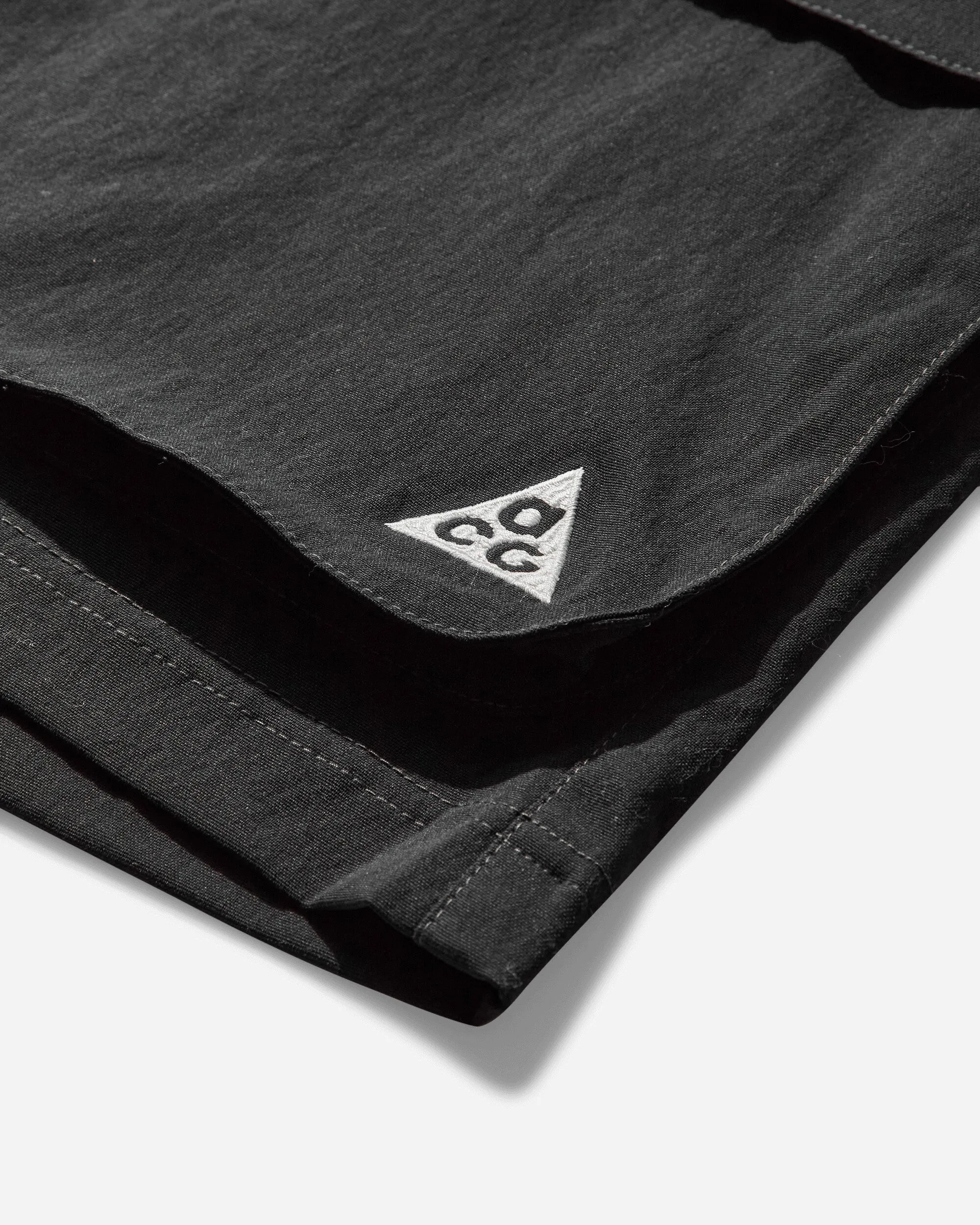 Men'S Acg 'Smith Summit' Cargo Shorts Black Comfortable Island Wear