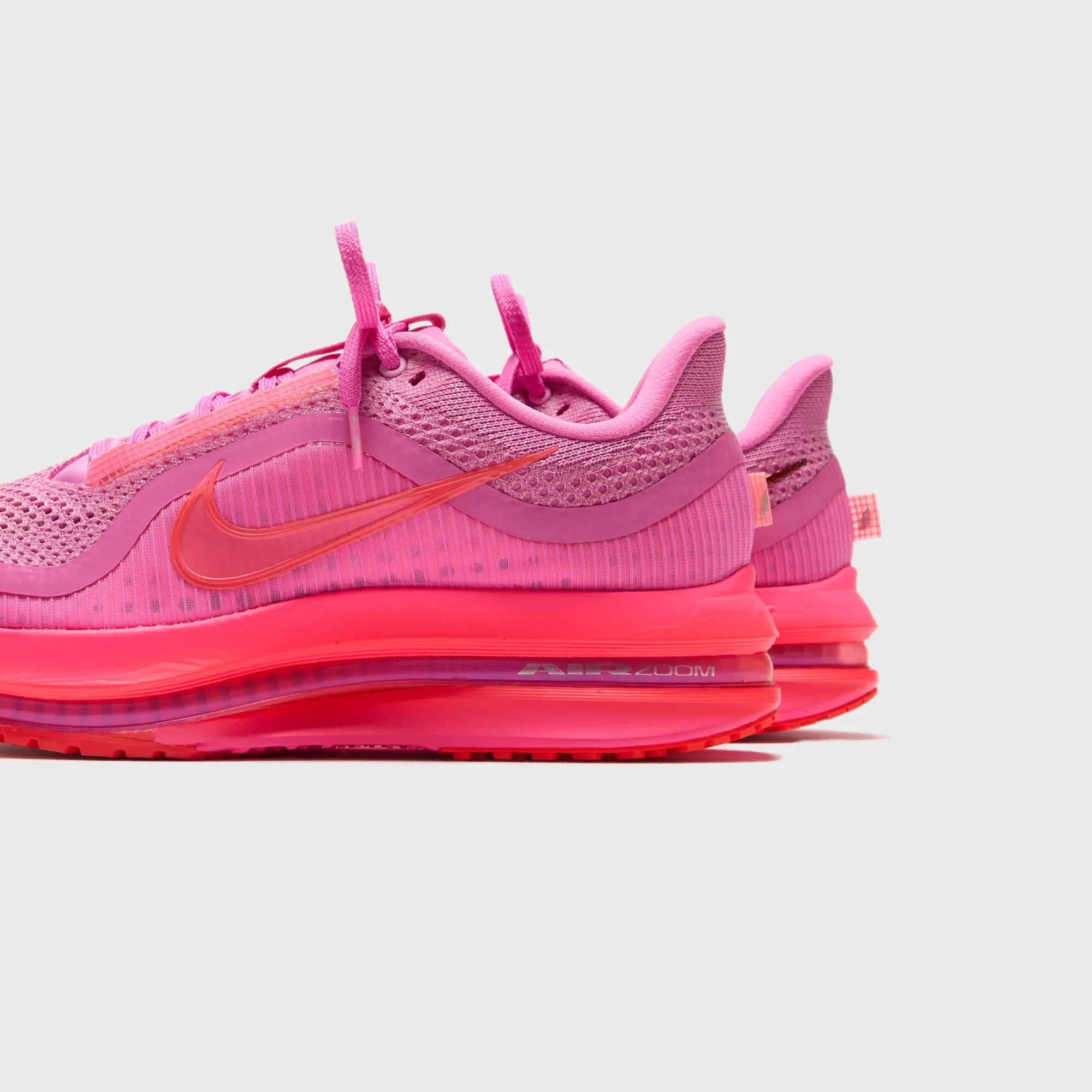 Nike Wmns Pegasus Prm - Playful Pink / Bright Crimson / Hyper Pink High Tops Anti-Slip Edge