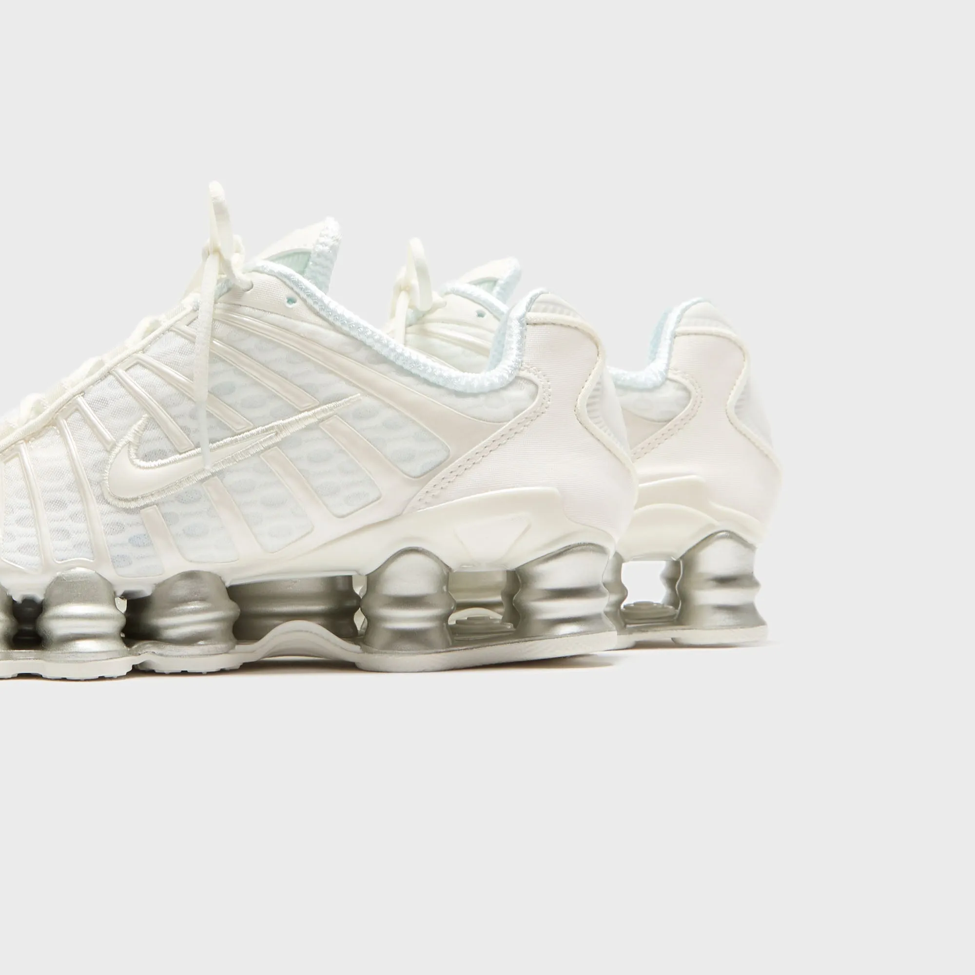 Nike Wmns Shox Tl - Sail Quality Technology Highlighter Color