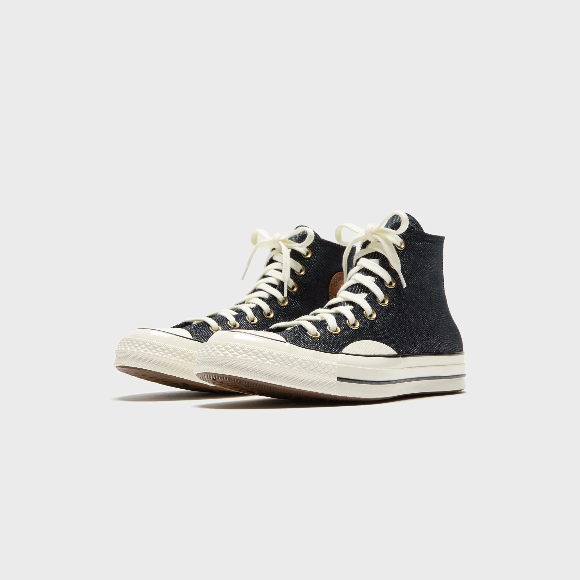 Converse Chuck 70 - Black / Dark Whiskey / Black Chase What Moves You Born to Stand Out