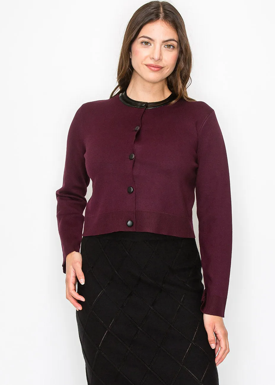 Cardigan en tricot bordeaux avec accent de col élégant