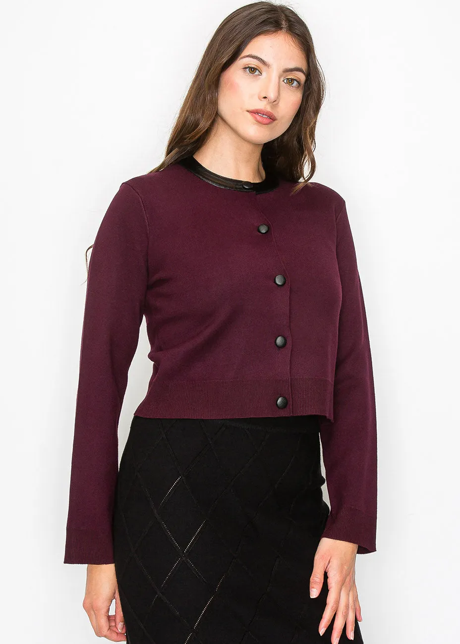 Cardigan en tricot bordeaux avec accent de col élégant