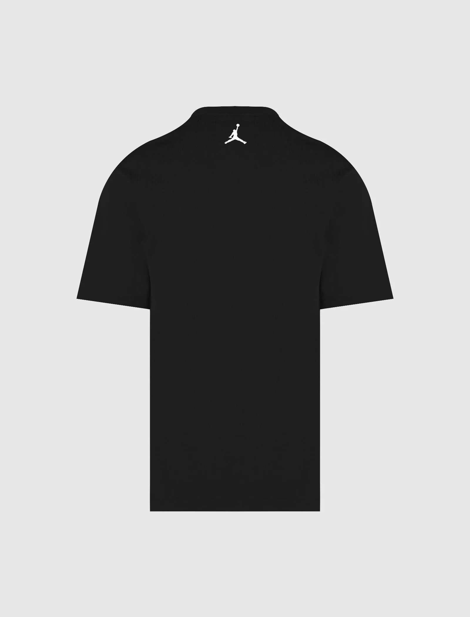 A Ma Manire Short Sleeve T-Shirt Artfully Designed Cement