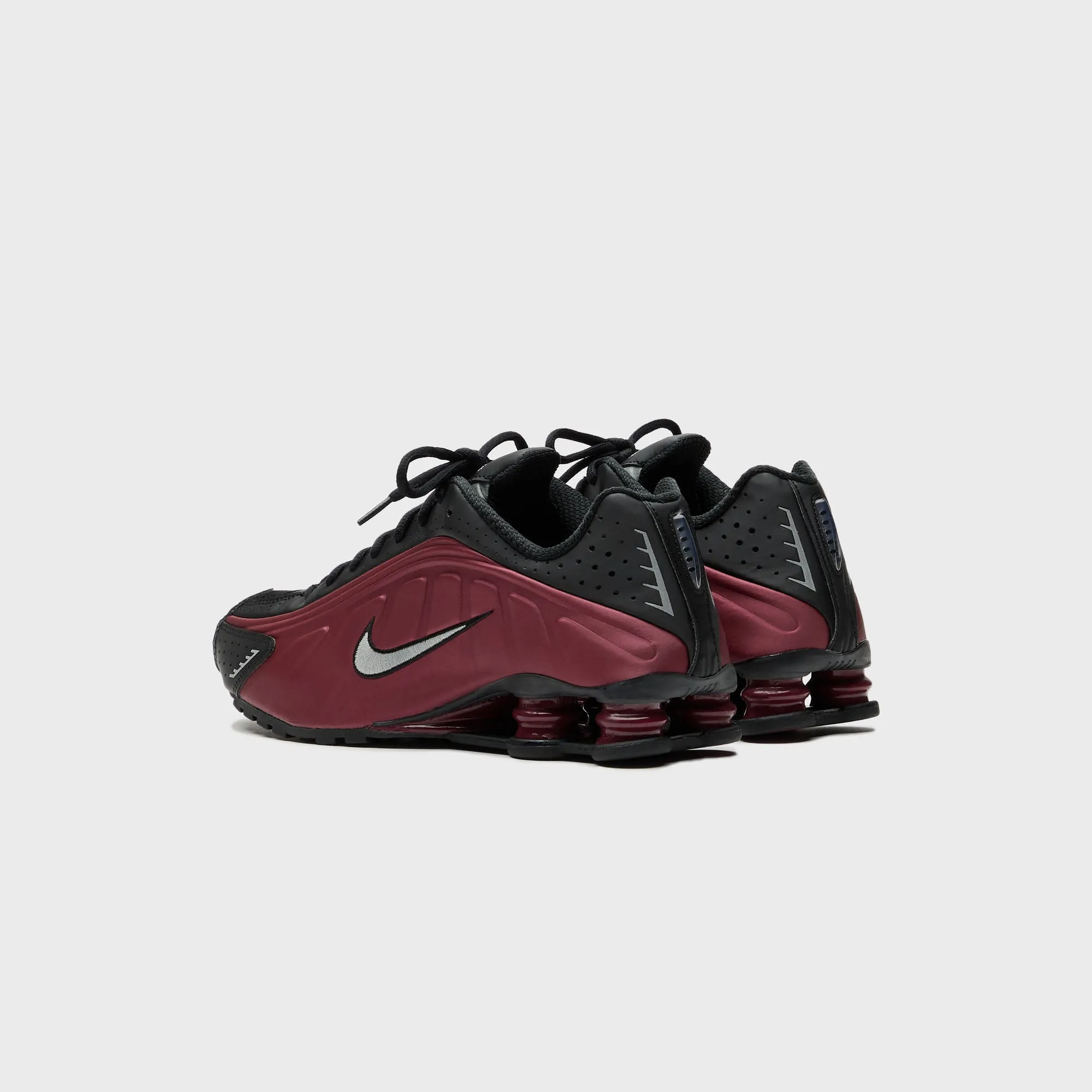 Comfortable Headband Comfortable Hike Nike Wmns Shox R4 - Black / Metallic Silver / Team Red