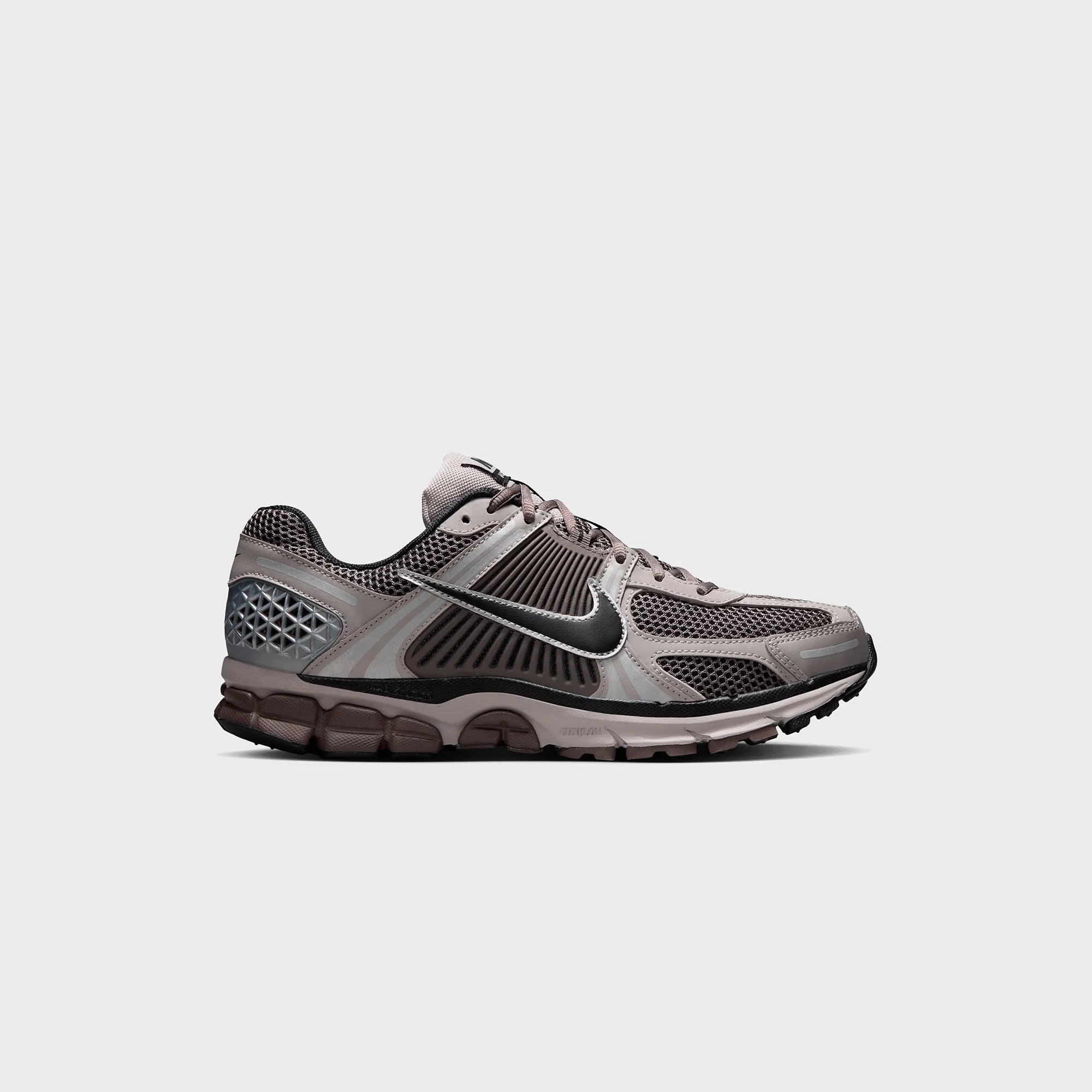 Nike Zoom Vomero 5 - College Grey / Black / Cave Stone Comfortable And Energy Recovery Flexible Construction Style