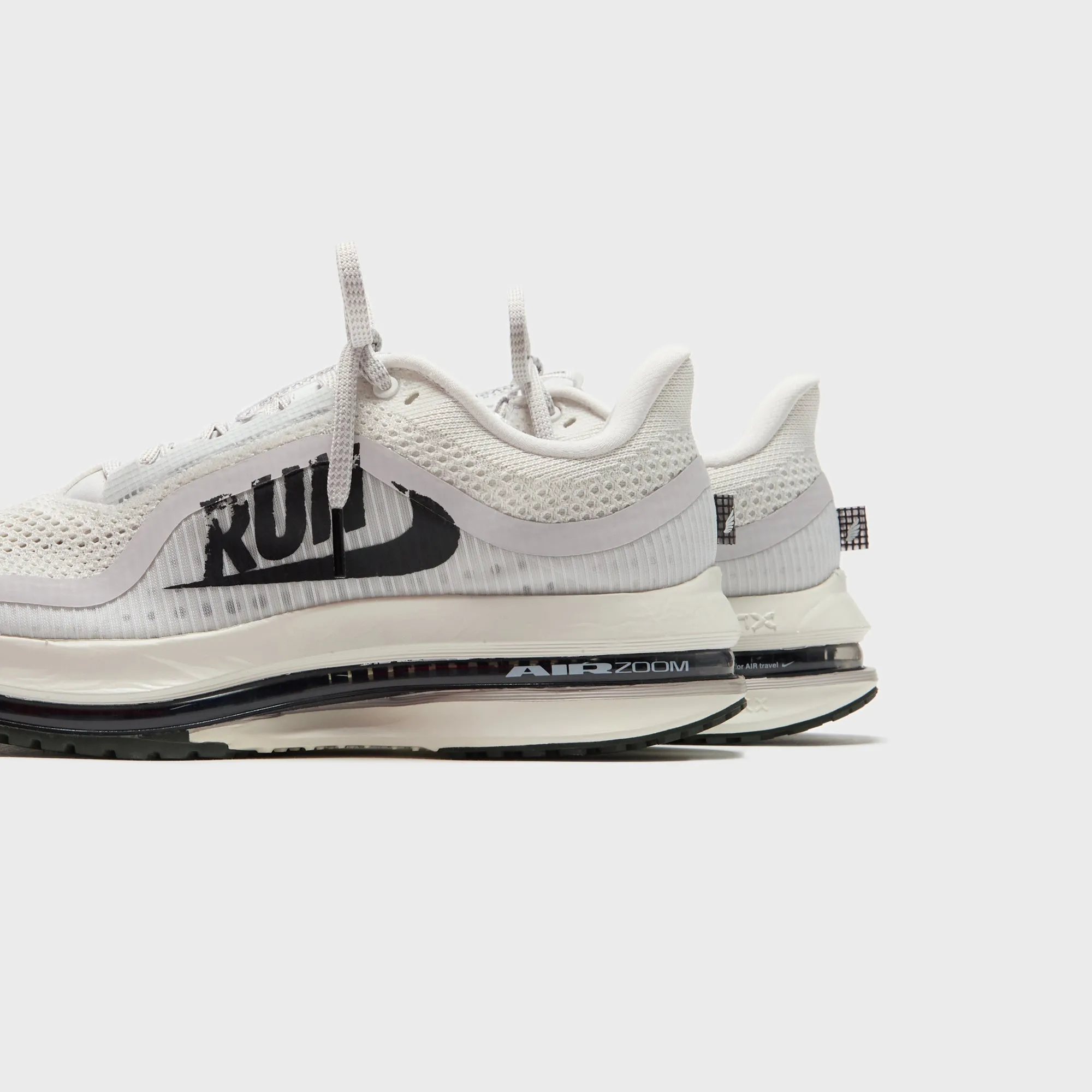 Nike Pegasus Premium - Platinum Tint / Black / Sail / College Grey Walk Tall