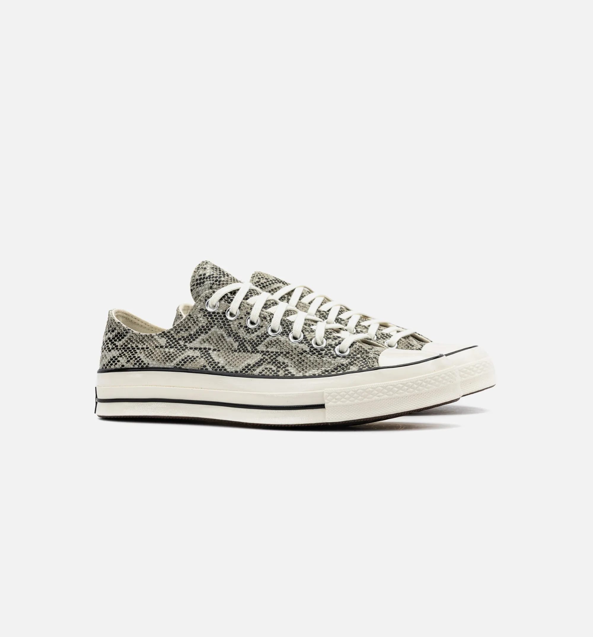 Chuck 70 Low Mens Lifestyle Shoe - Pale Surplus/Egret/Black Shiny Heels