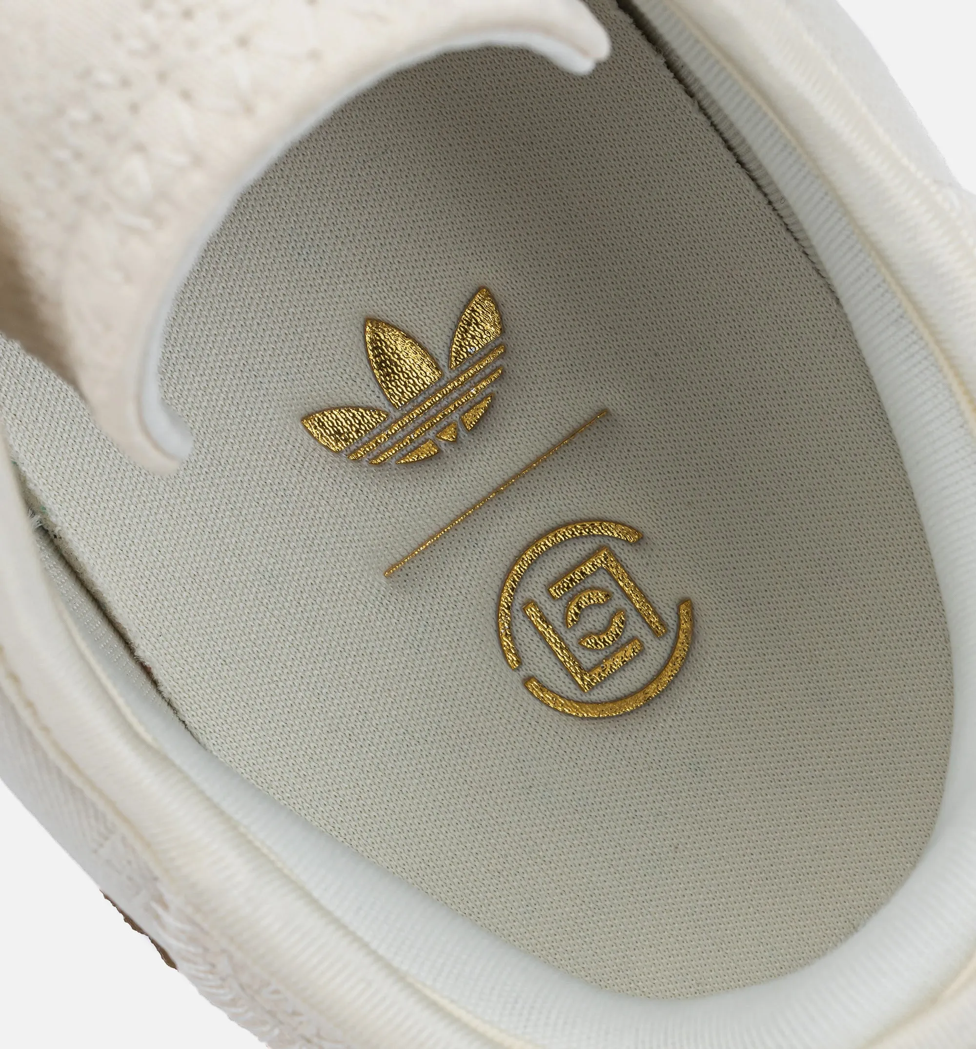 Minimalist Look "Panther Clot X Gazelle Mens Lifestyle Shoe - Cream White/Core White/Gold Metallic
