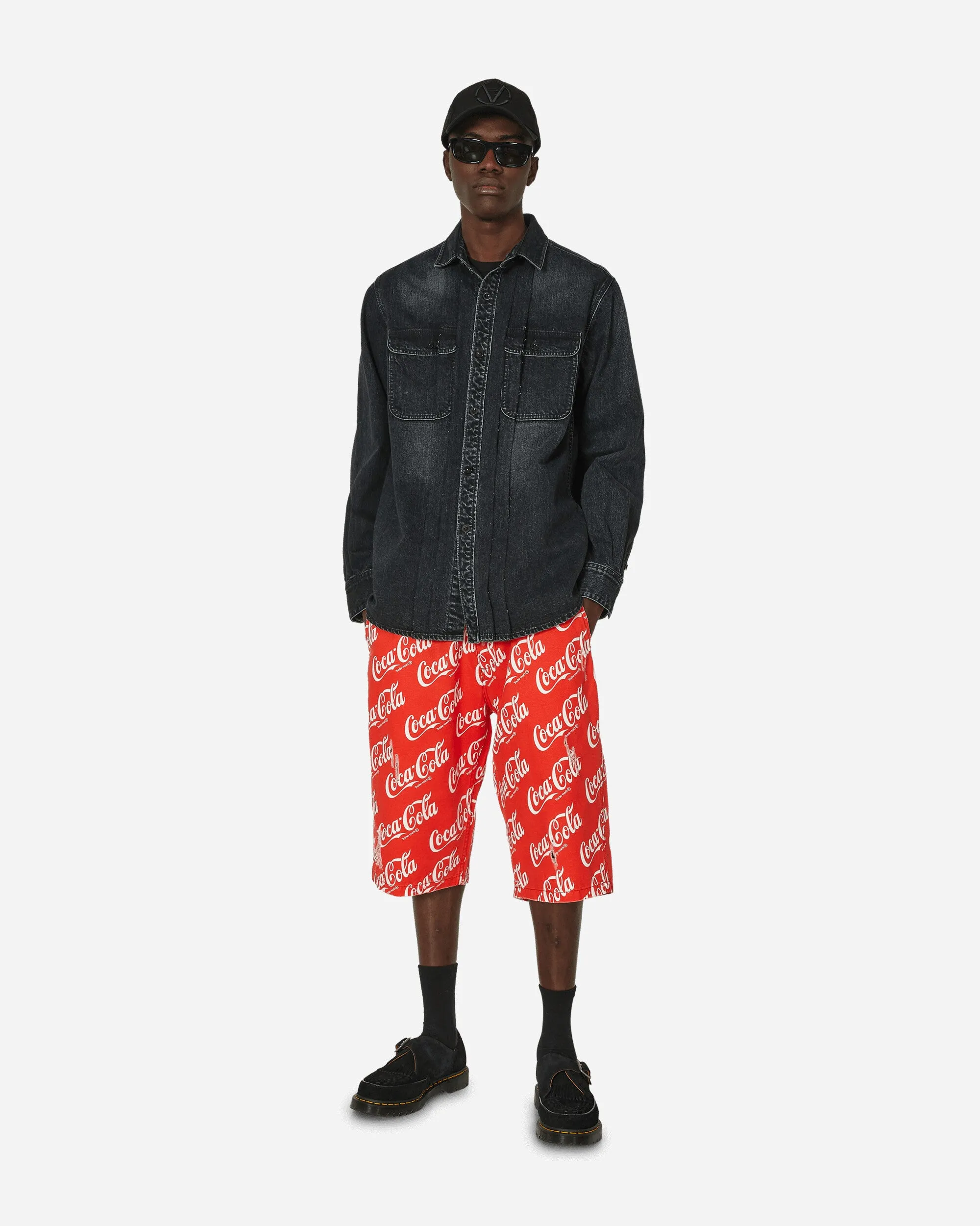 Comfortable Steamer Safe Coca-Cola Printed Canvas Shorts Red