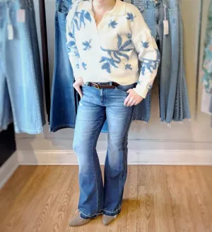 Pull Col Claudine Fleuri en Blanc et Bleu