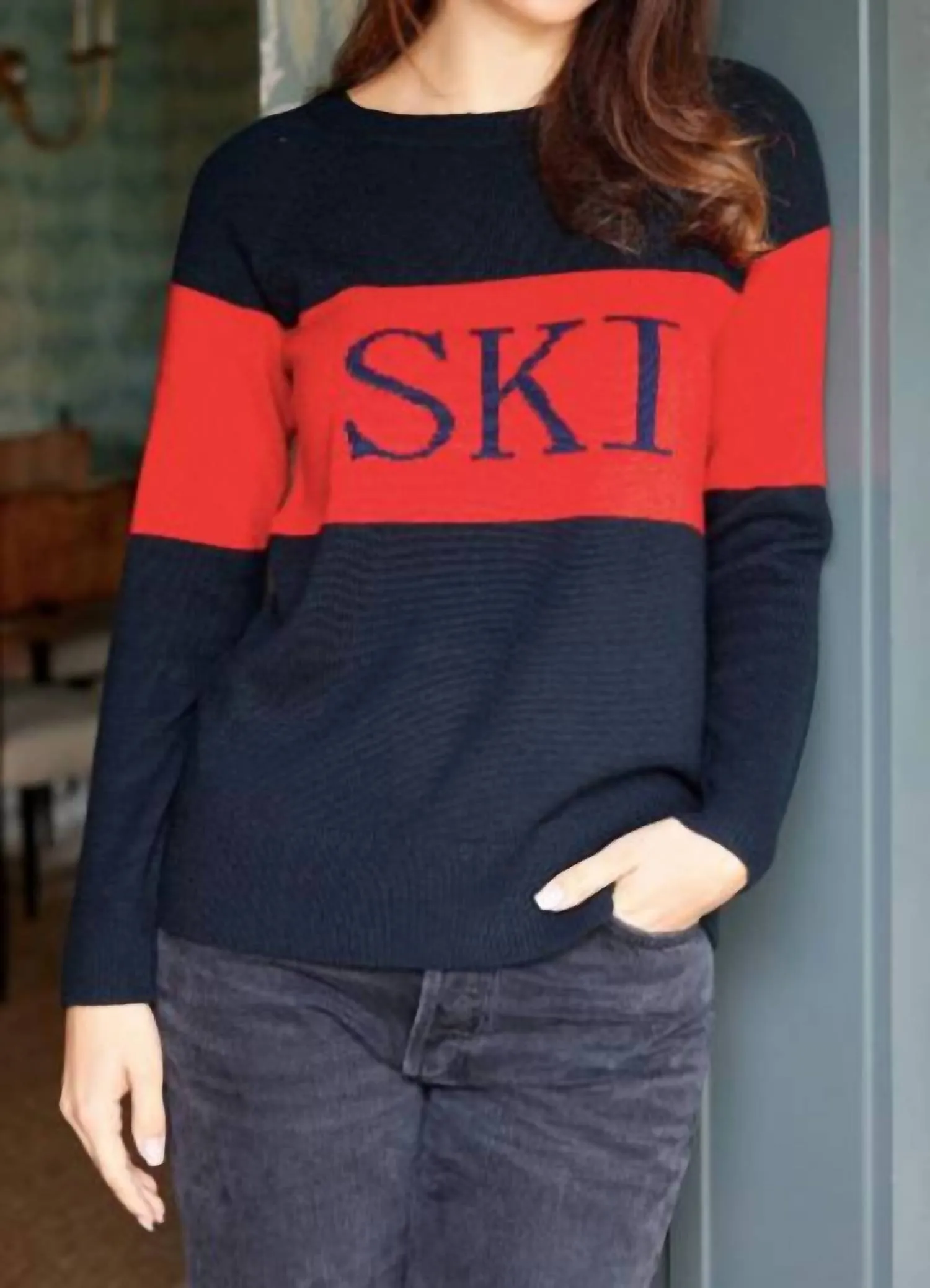 Pull de ski à motifs colorés en marine/rouge