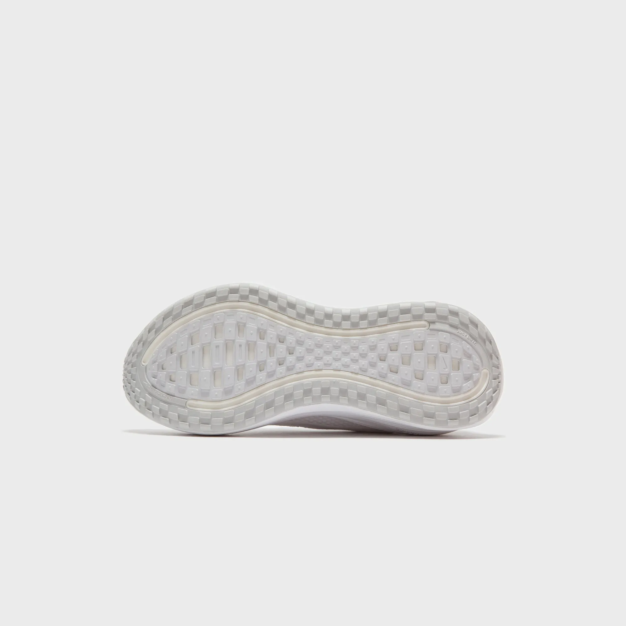 Nike Vomero Plus - White / Summit White / Photon Dust Fabric
