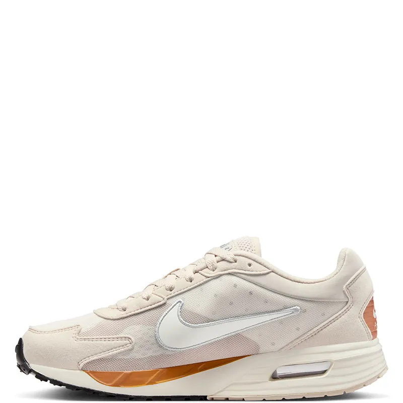 Nike Women'S Air Max Solo Breathable Fabric Accessories Design