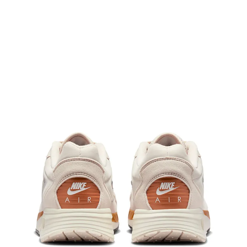 Nike Women'S Air Max Solo Heel-Cap Protection Synthetic Attribute