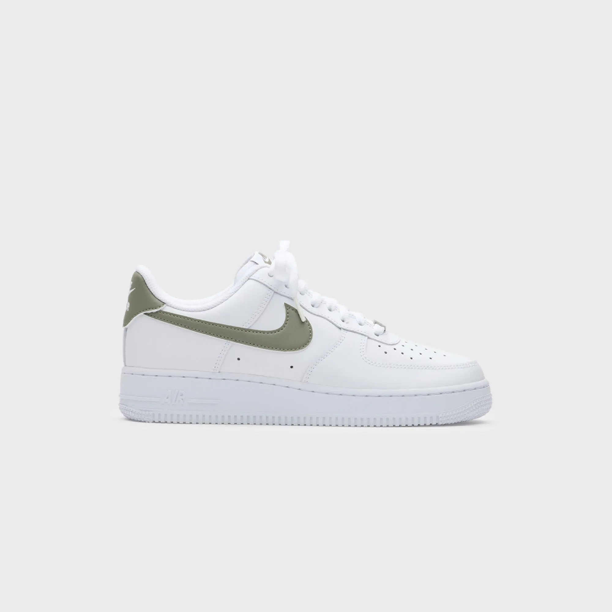 Bounce Nike Air Force 1 '07 Ess - White / Light Army