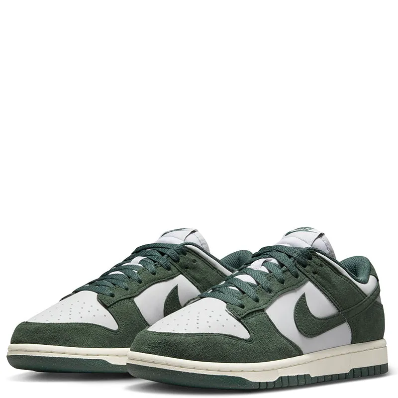 Comfortable Detail Processing Self-Disclosing Nike Women'S Dunk Low
