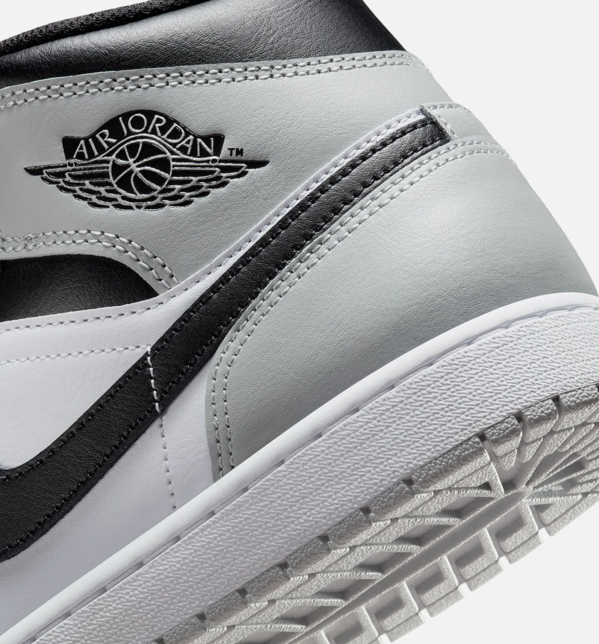 Comfort Pouches Breathable Outer Treatment Air Jordan 1 Mid Mens Lifestyle Shoe - White/Black/Light Smoke Grey