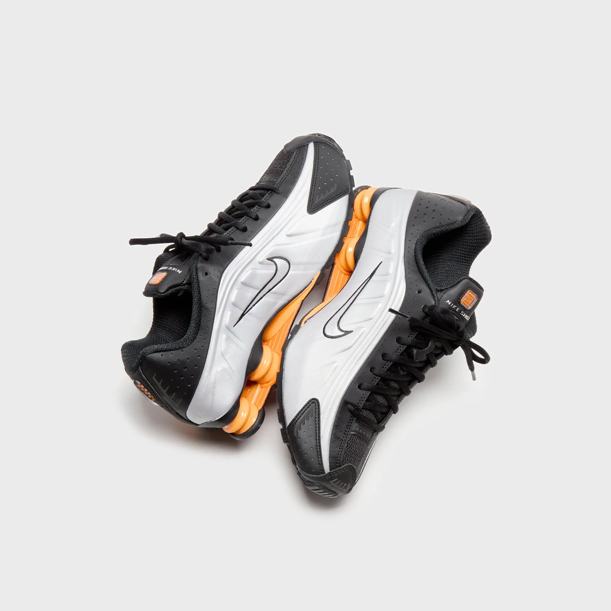 Antique QuickDryTechnology Nike Shox R4 - Black / Vast Grey / Bright Mandarin / Metallic Silver