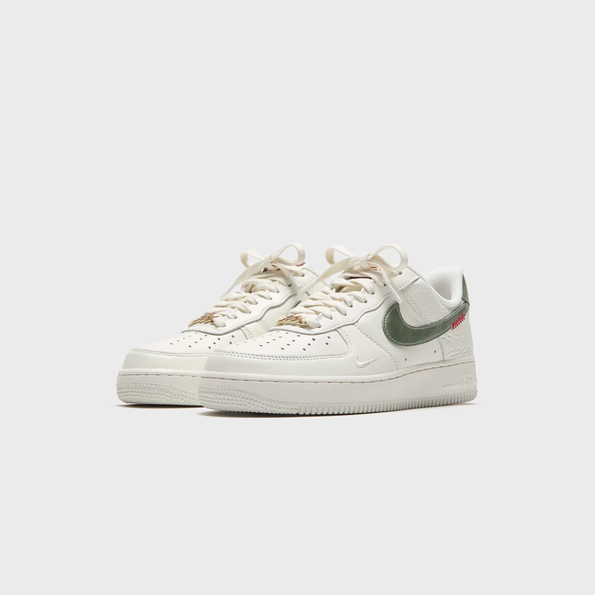 Engraved Comfortable Machine - Washable Padding Nike Air Force 1 Low -  Sail / Jade Horizon / Light Bone / University Red / Metallic Gold