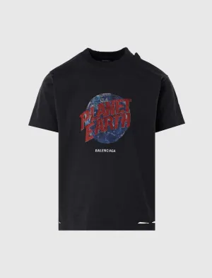 Narrower Look Well-Designed Planet Earth T-Shirt