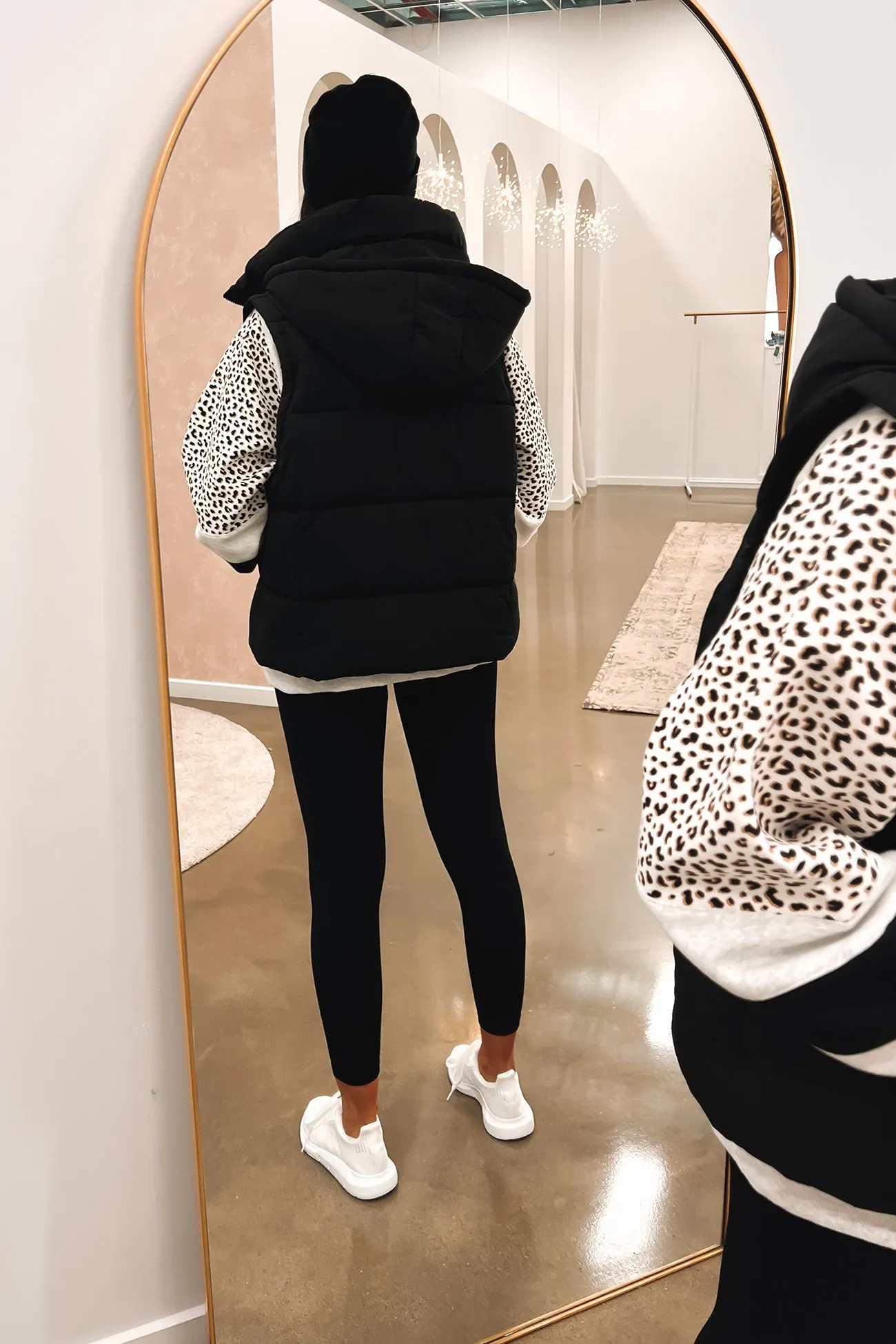 Remi Luxe Puffer Vest Black Sulfur Alloy Mold-Resistant Effect
