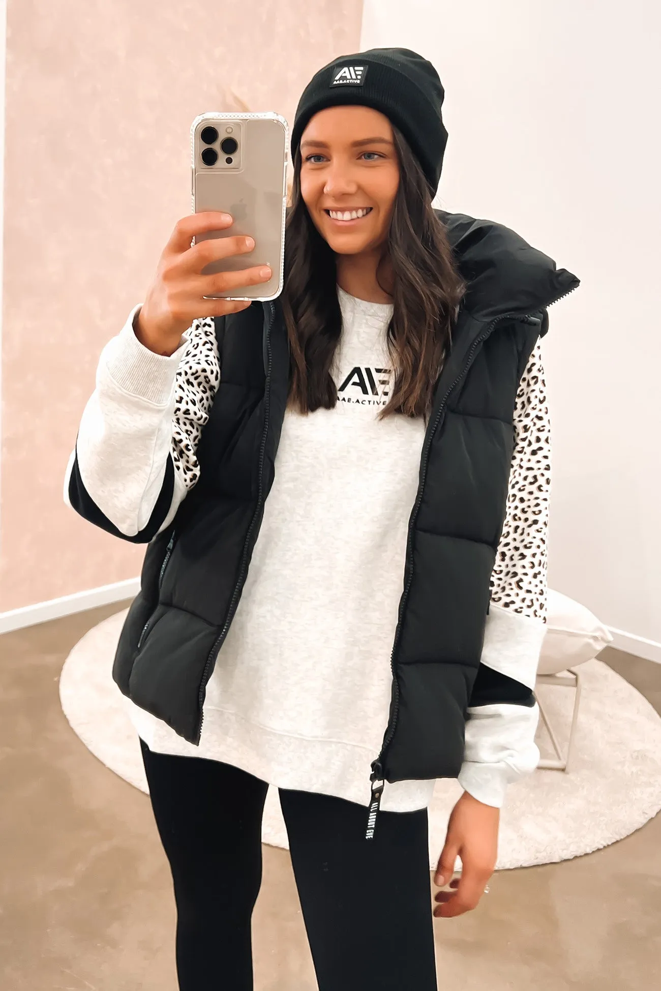 Remi Luxe Puffer Vest Black Linen-Fit
