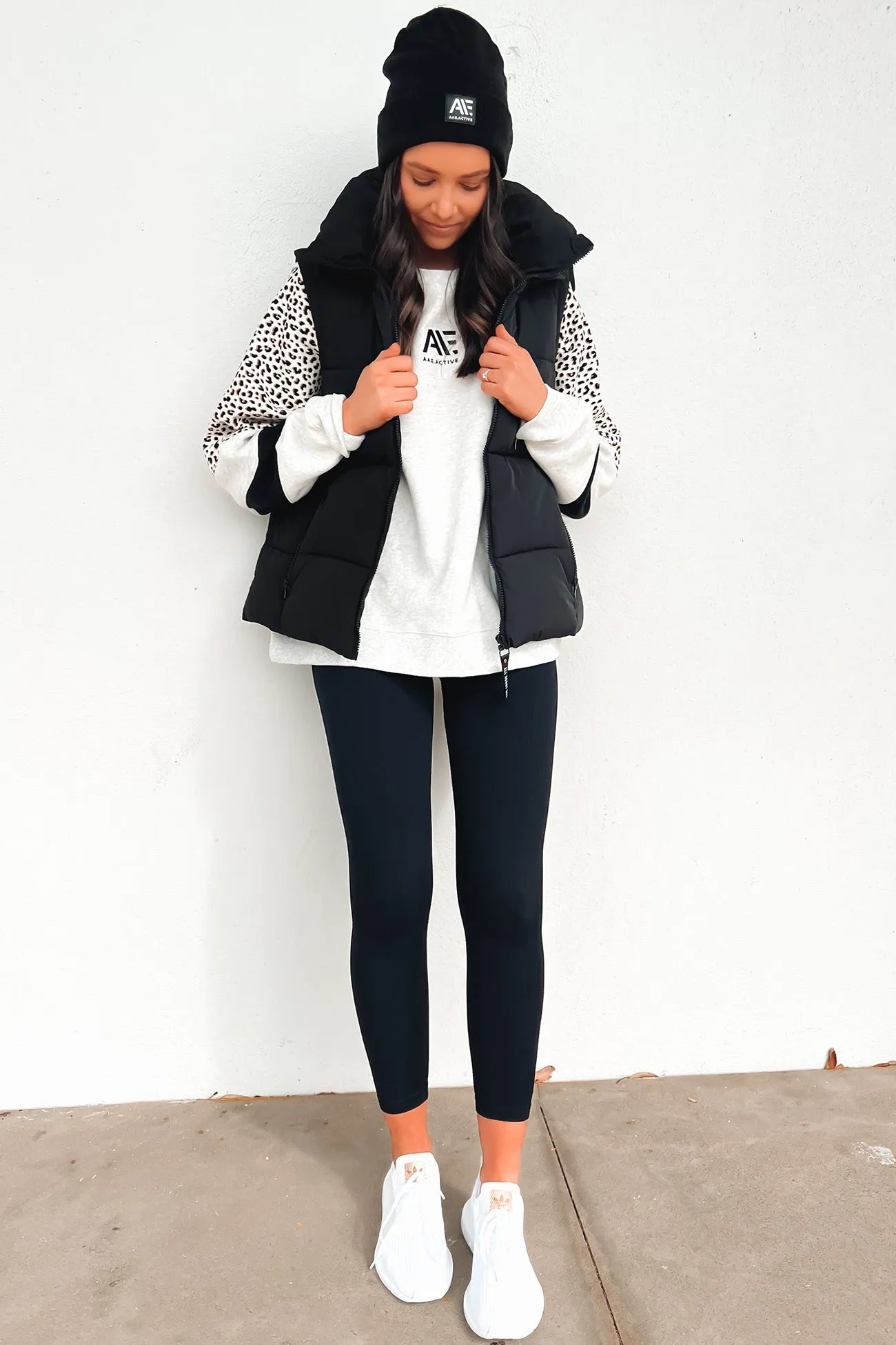 Soft Waist Width Golf Wear Remi Luxe Puffer Vest Black