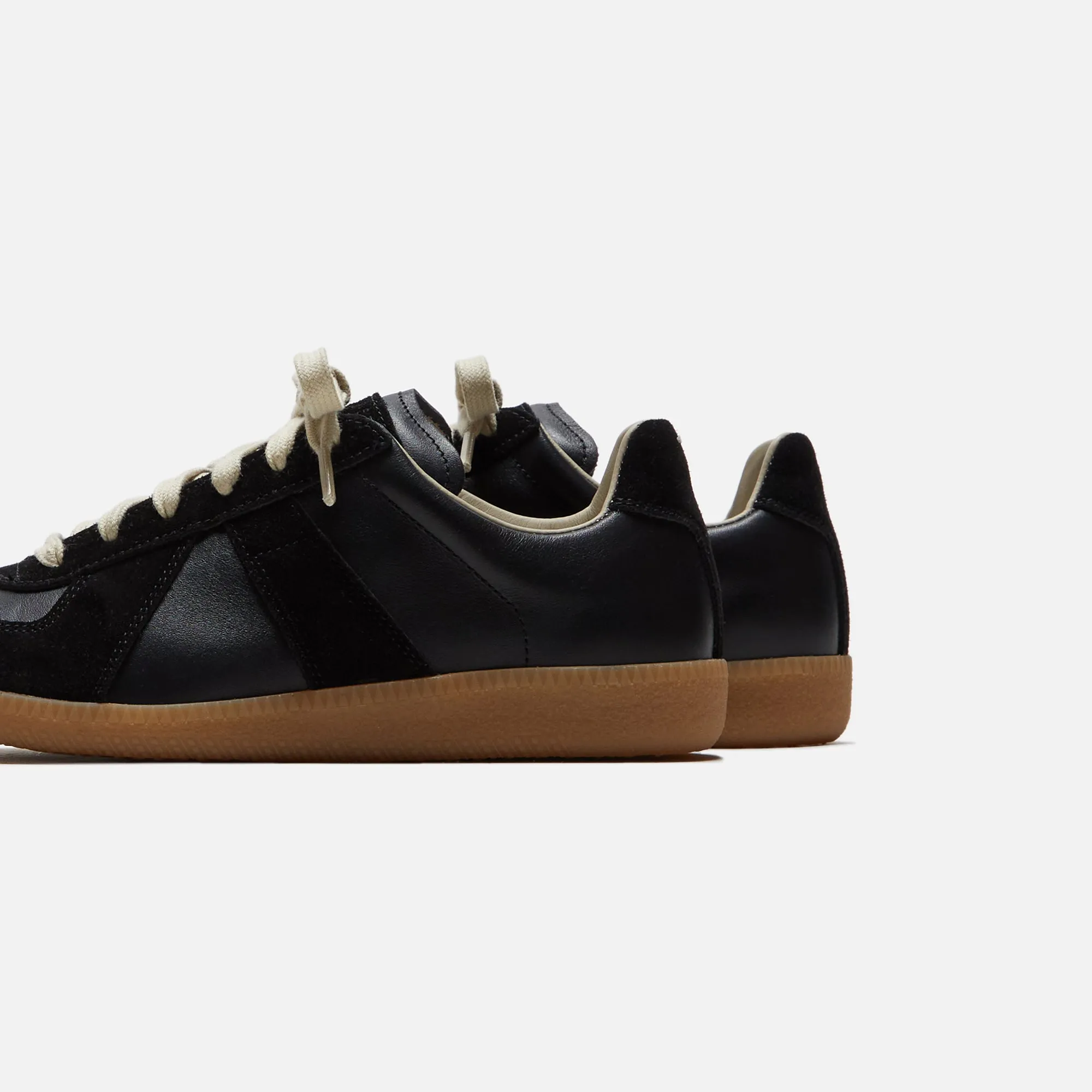 Maison Margiela Wmns Replica Sneakers - Black Comfortable Wear Design Padded Insole Board Pad