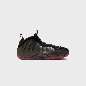 Nike Air Foamposite One - Black / Varsity Red Embellished