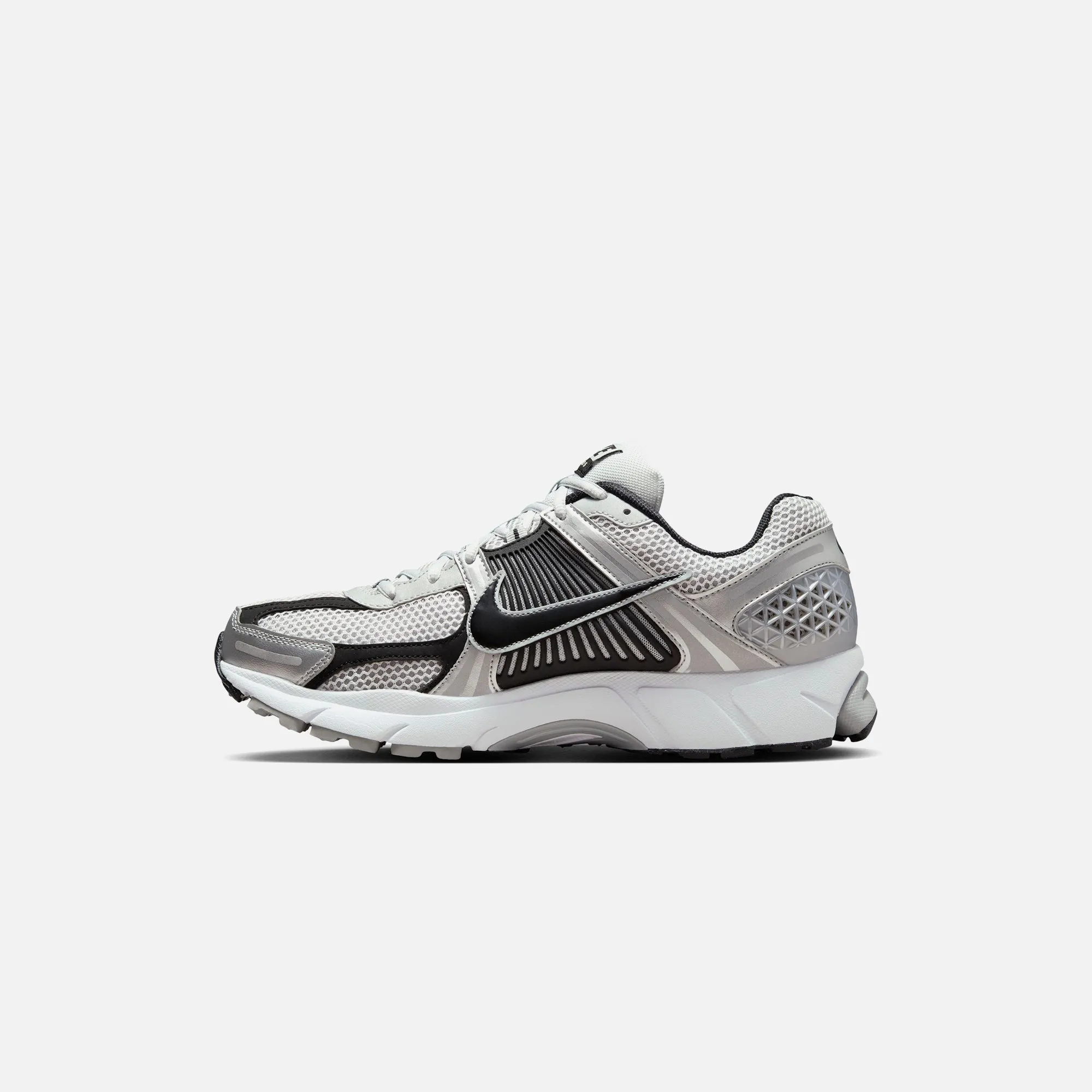 Slip-On Narrow Nike Zoom Vomero 5 - Metallic Silver / Black / Pure Platinum